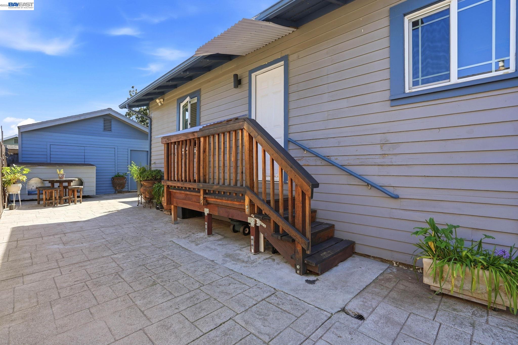 Detail Gallery Image 36 of 41 For 1954 87th Ave, Oakland,  CA 94621 - 3 Beds | 2 Baths