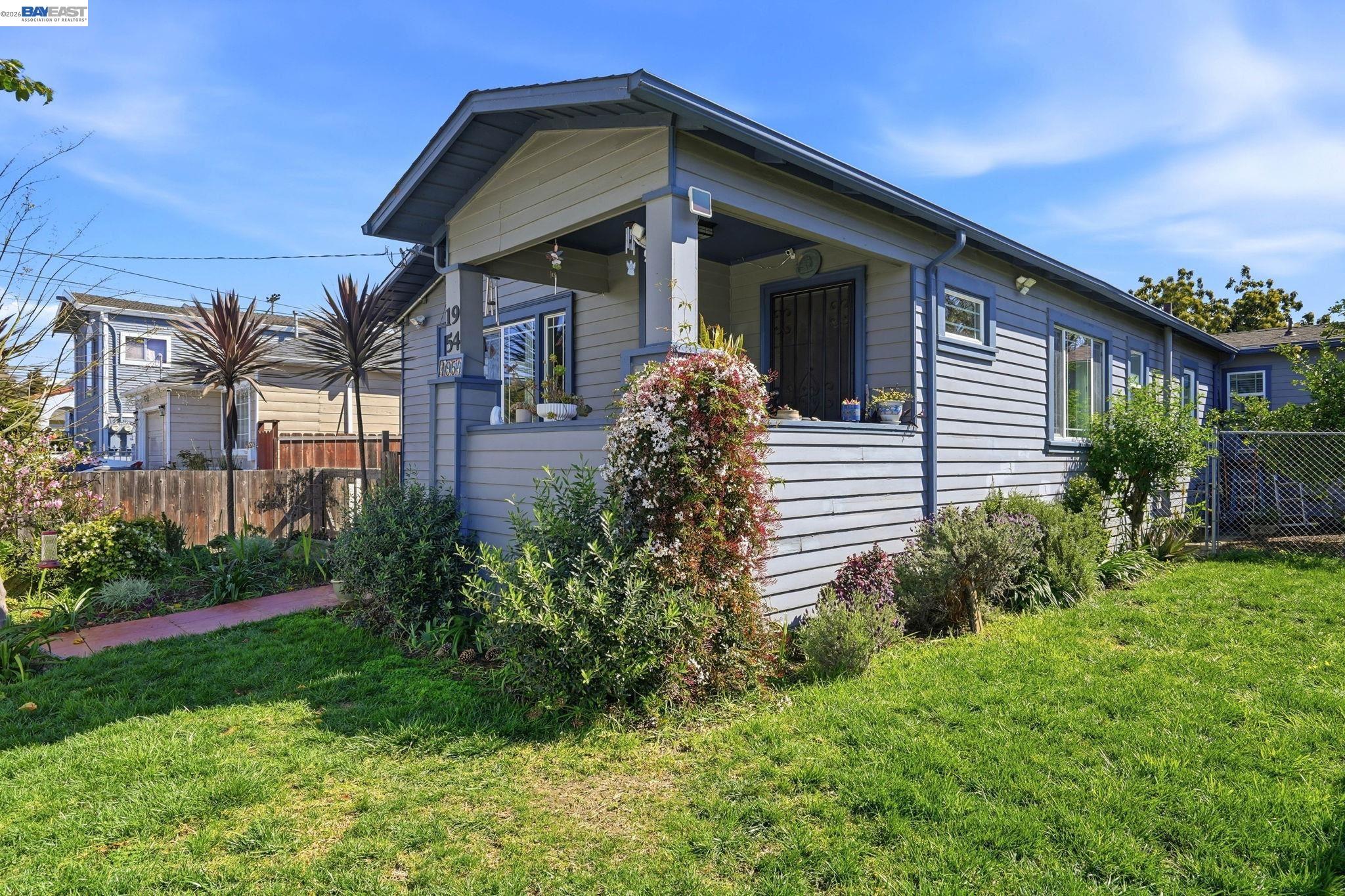 Detail Gallery Image 40 of 41 For 1954 87th Ave, Oakland,  CA 94621 - 3 Beds | 2 Baths