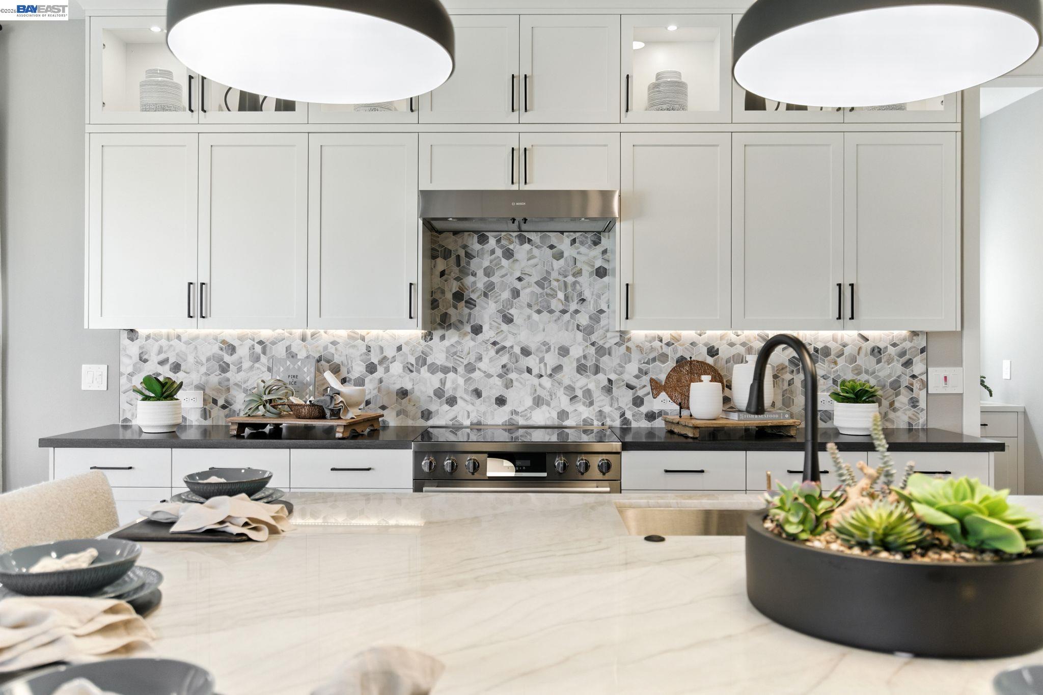 Detail Gallery Image 21 of 60 For 1652 Savannah Court, Dublin,  CA 94568 - 5 Beds | 5/1 Baths