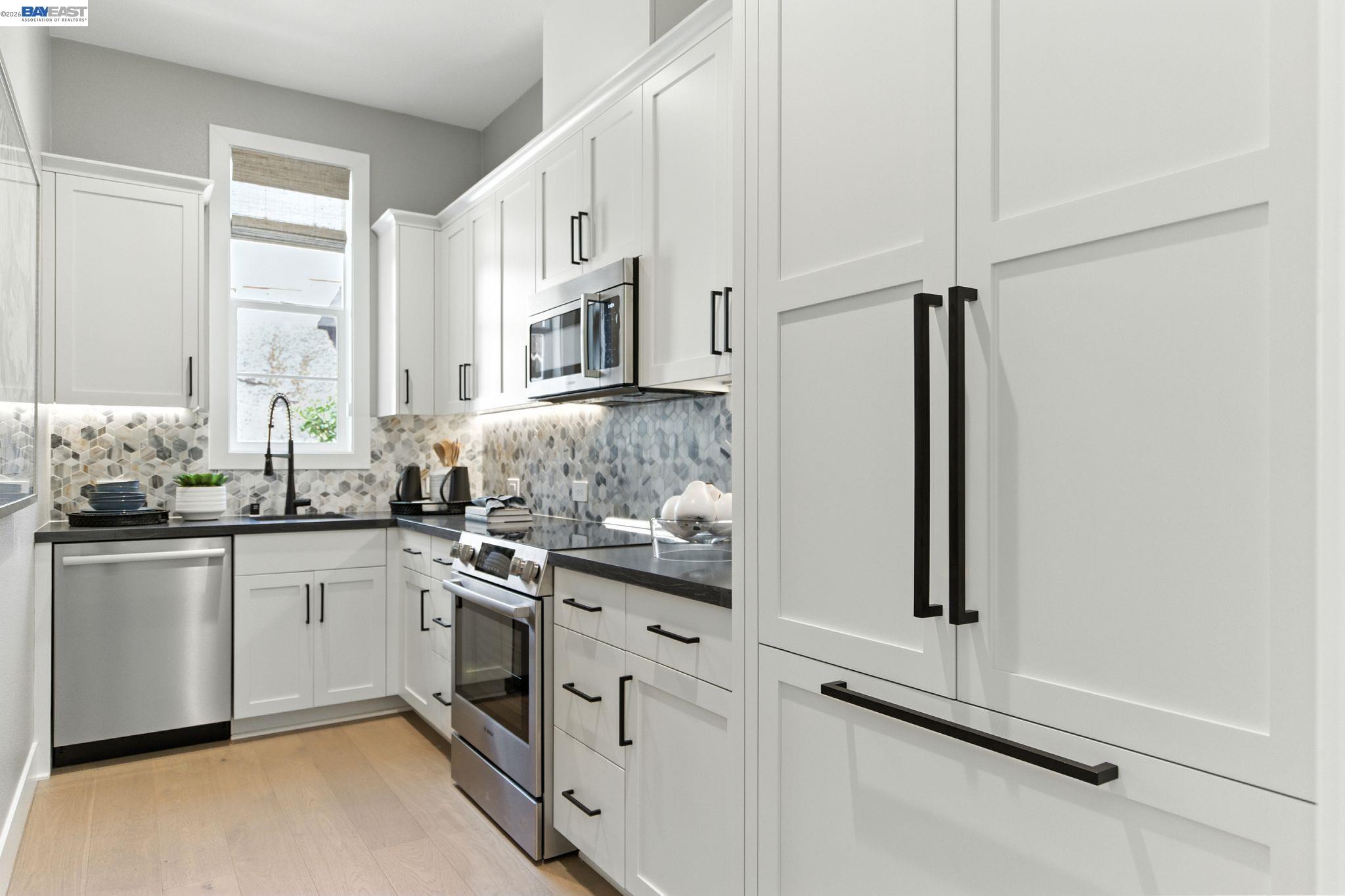 Detail Gallery Image 25 of 60 For 1652 Savannah Court, Dublin,  CA 94568 - 5 Beds | 5/1 Baths