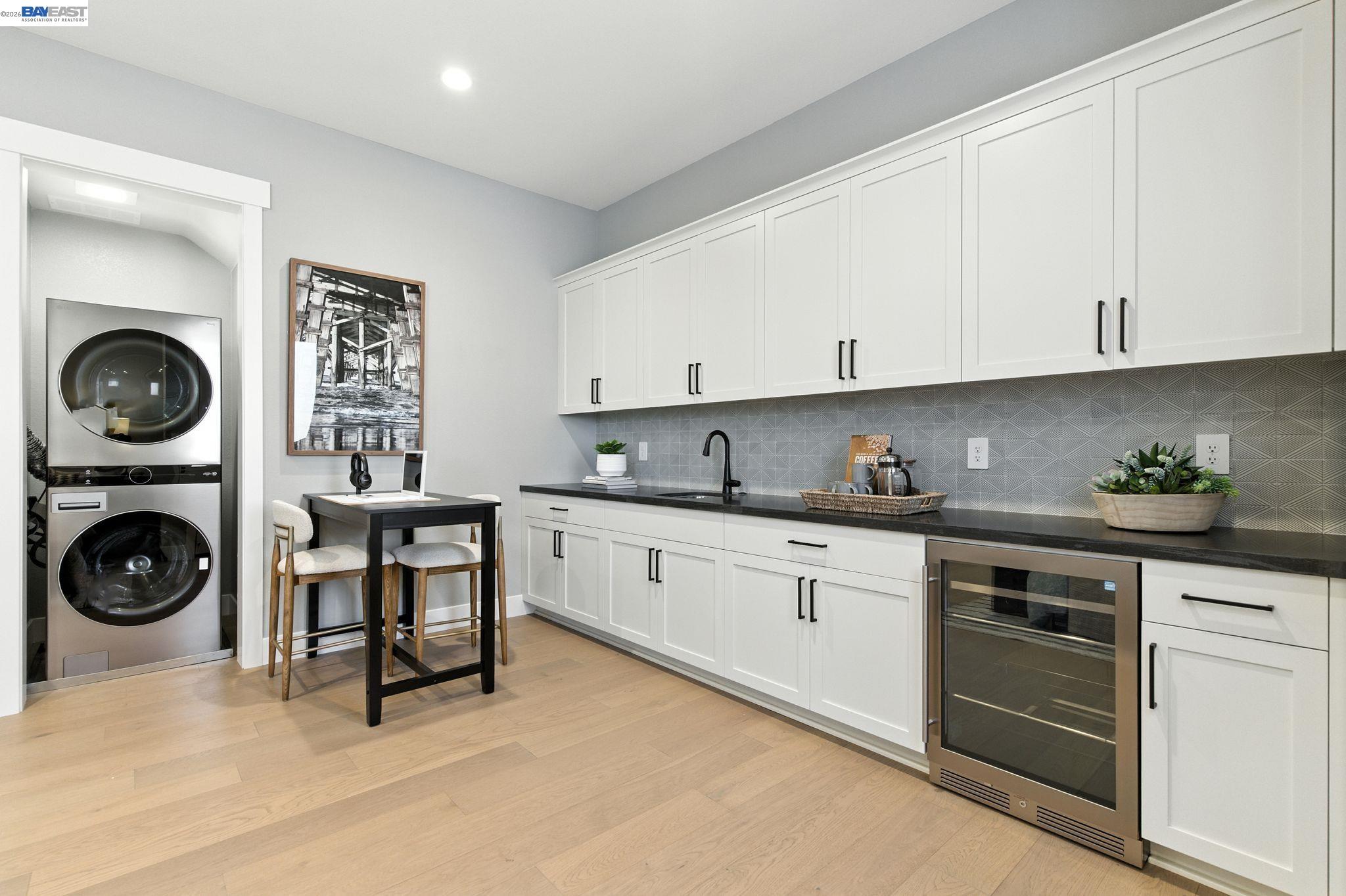 Detail Gallery Image 10 of 60 For 1652 Savannah Court, Dublin,  CA 94568 - 5 Beds | 5/1 Baths