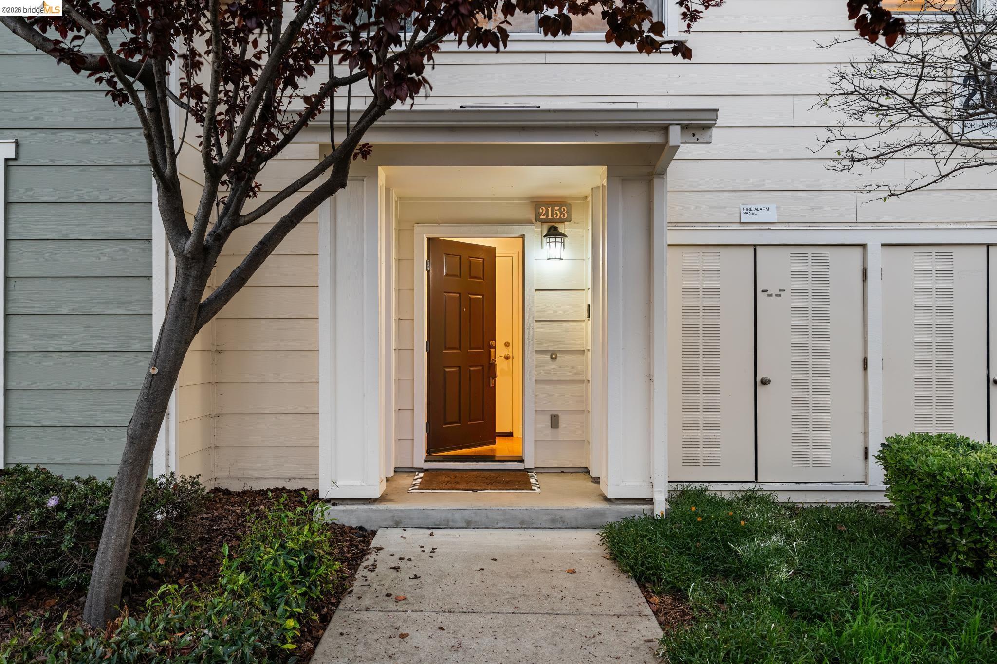 Photo #2: 41126100 Listing: Photo #2