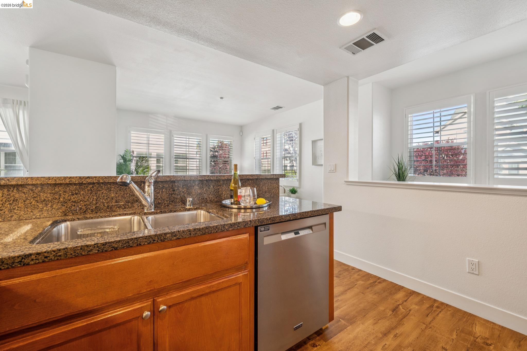 Photo #15: 41126100 Listing: Photo #15