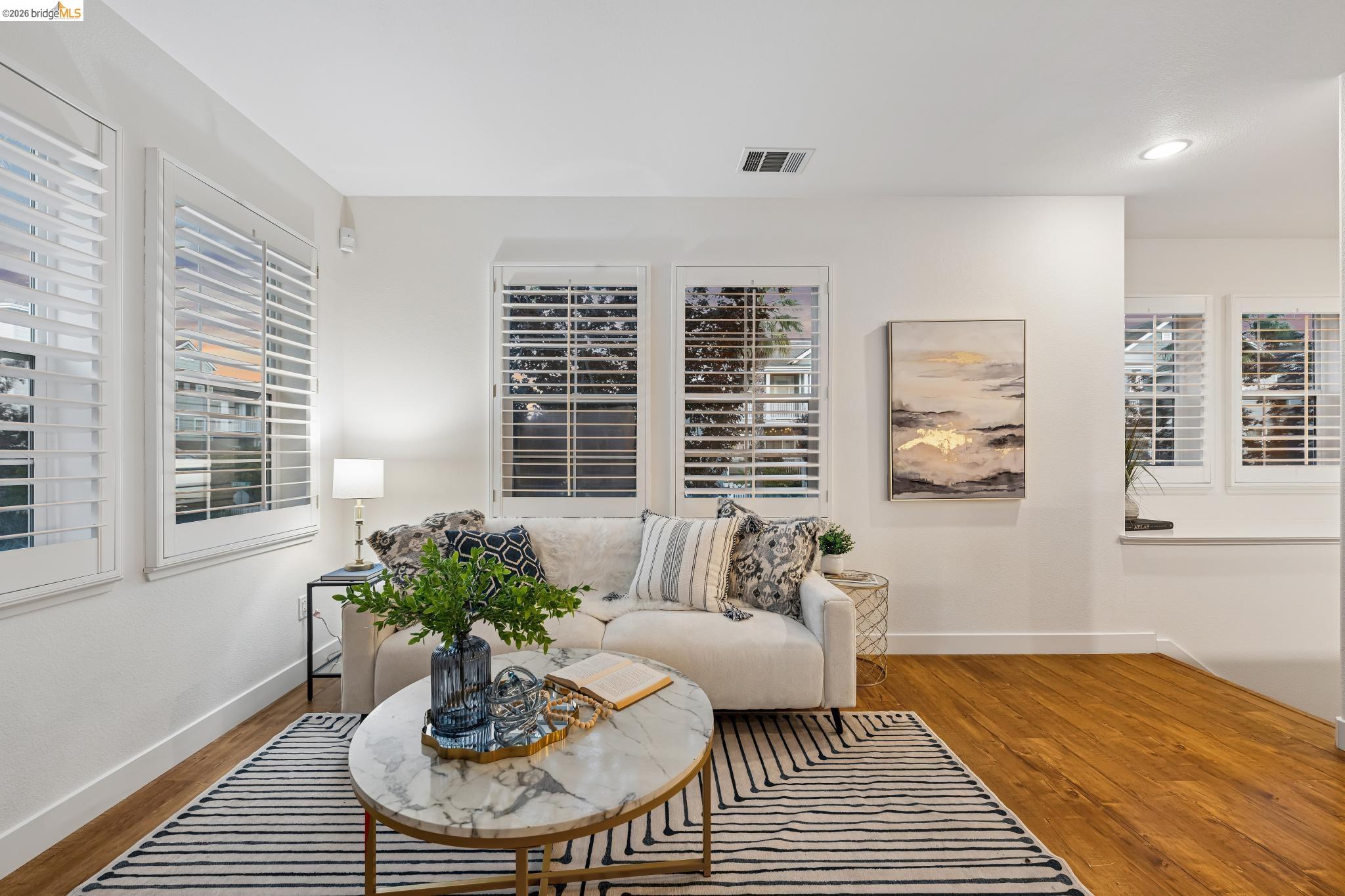 Photo #8: 41126100 Listing: Photo #8