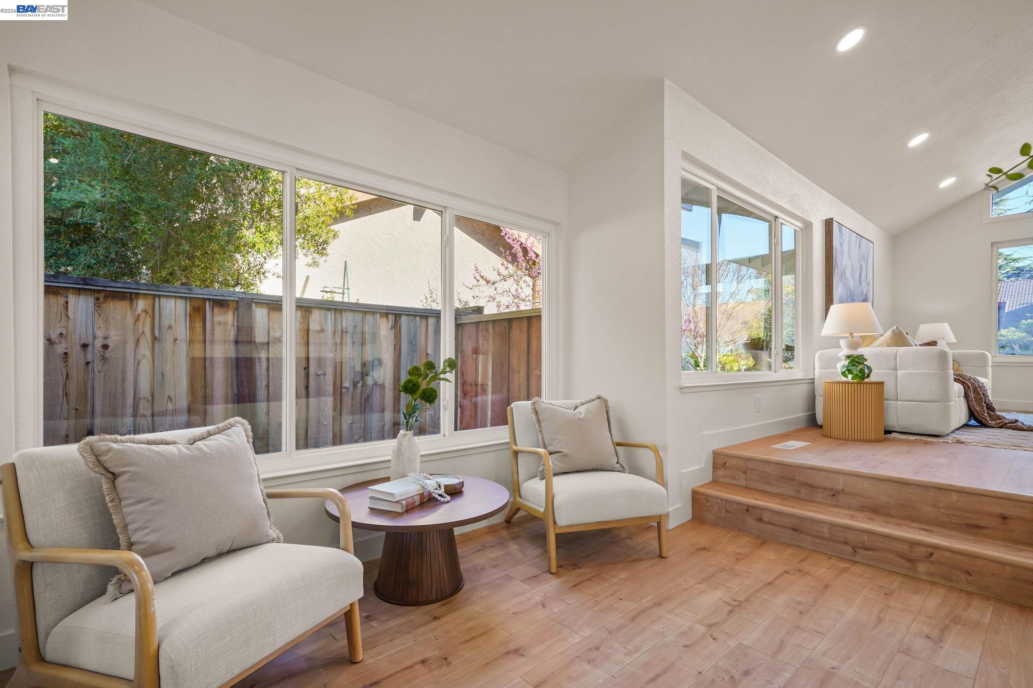 Detail Gallery Image 11 of 58 For 1115 Bartlett Creek Ct, San Jose,  CA 95120 - 4 Beds | 2/1 Baths