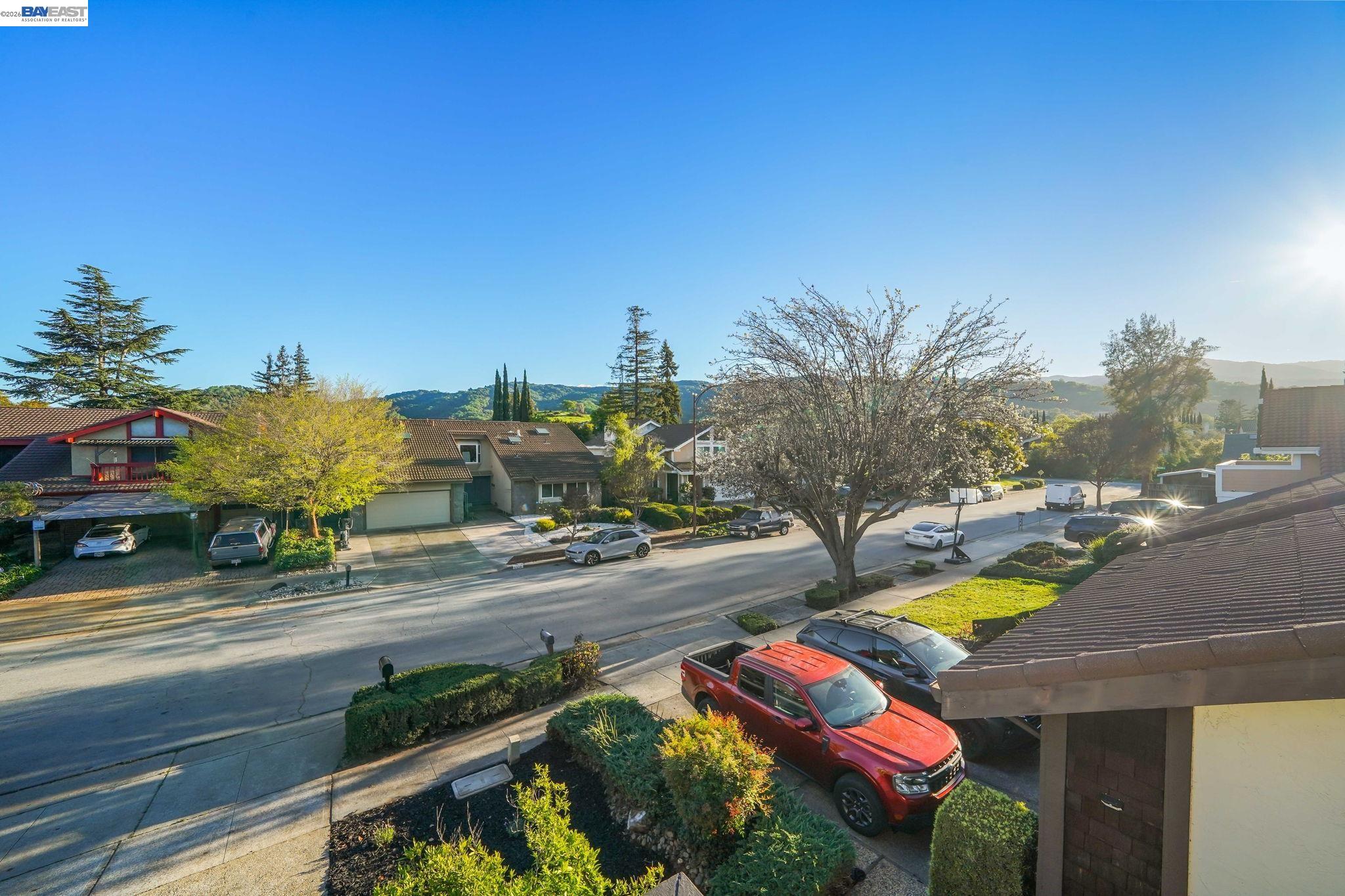 Detail Gallery Image 43 of 58 For 1115 Bartlett Creek Ct, San Jose,  CA 95120 - 4 Beds | 2/1 Baths