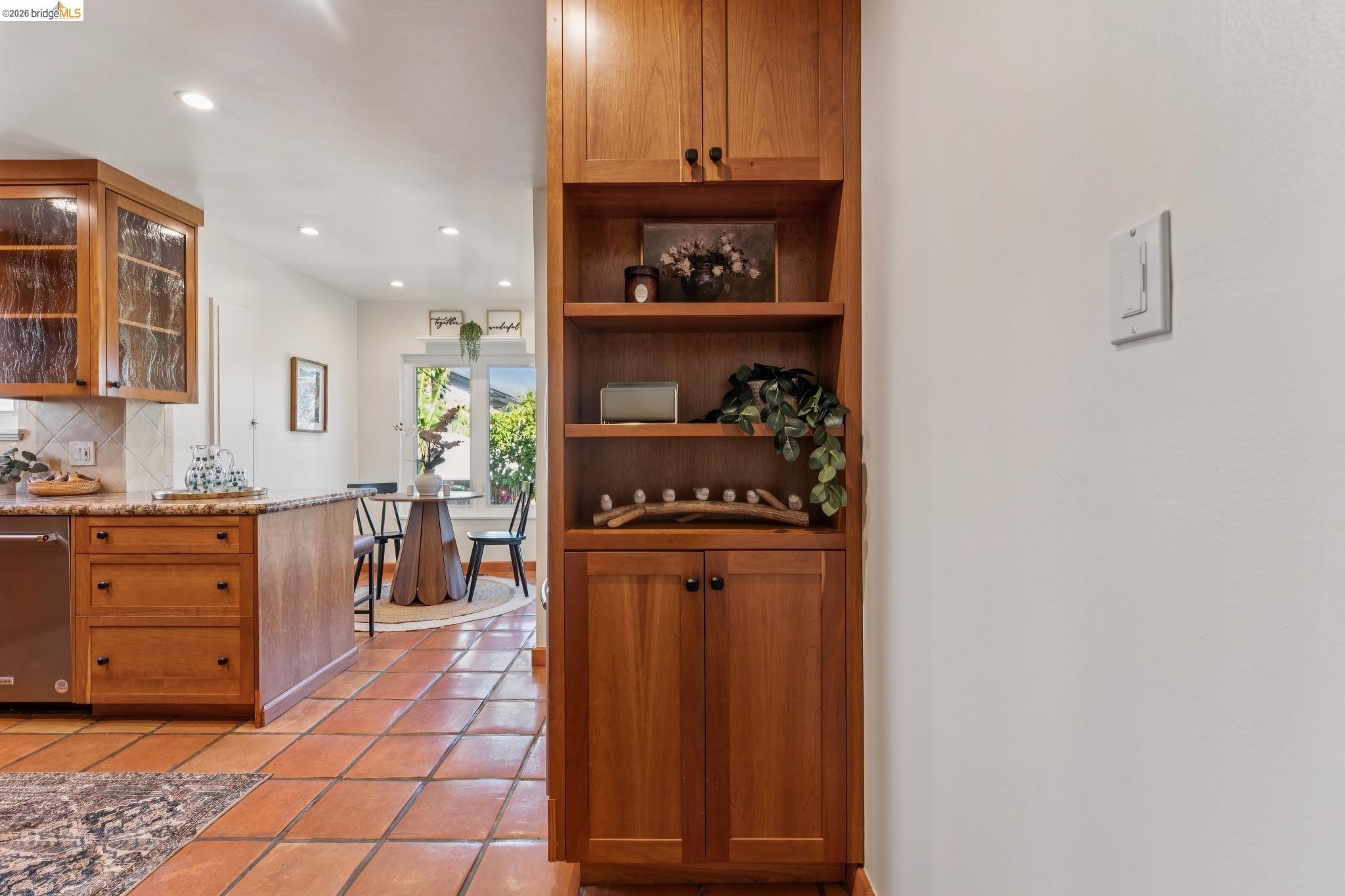 Detail Gallery Image 18 of 59 For 1078 Calaveras Way, Vallejo,  CA 94590 - 3 Beds | 2 Baths