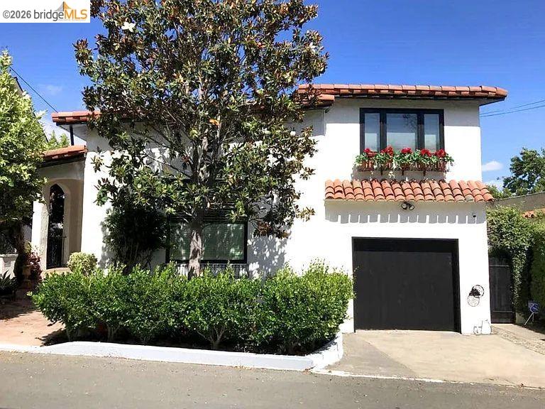 Detail Gallery Image 3 of 59 For 1078 Calaveras Way, Vallejo,  CA 94590 - 3 Beds | 2 Baths