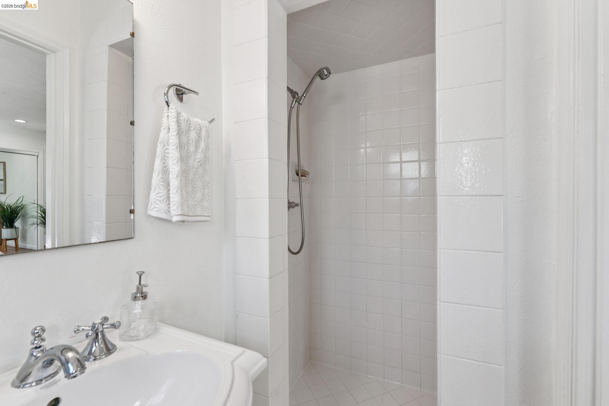 Detail Gallery Image 43 of 59 For 1078 Calaveras Way, Vallejo,  CA 94590 - 3 Beds | 2 Baths