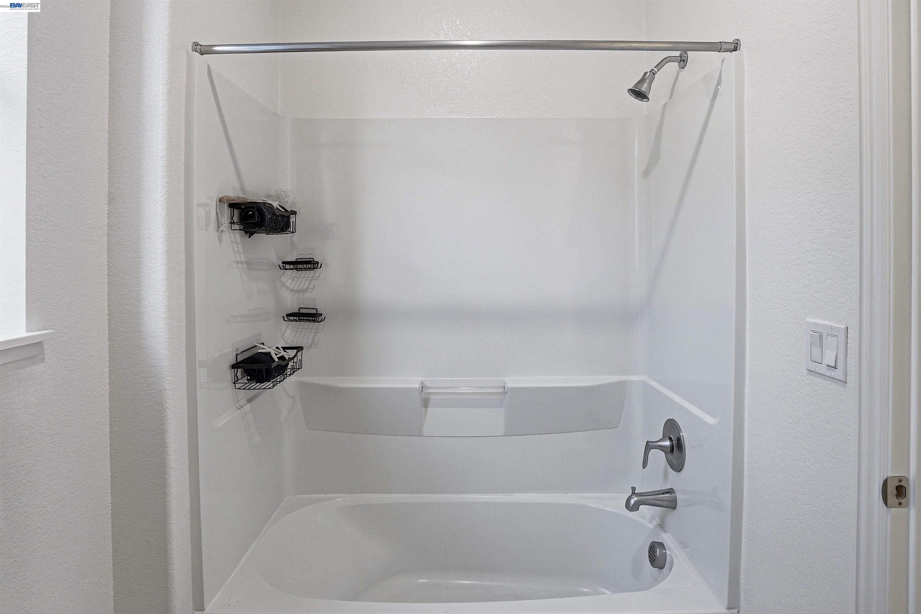 Detail Gallery Image 31 of 41 For 2525 Modena Dr., Pittsburg,  CA 94565 - 5 Beds | 3 Baths