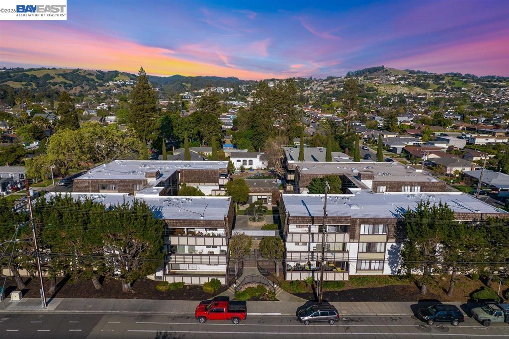 Photo #2: 41126107 Listing: Photo #2