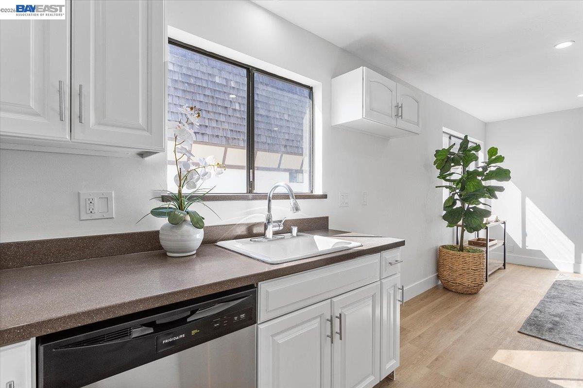 Photo #11: 41126107 Listing: Photo #11