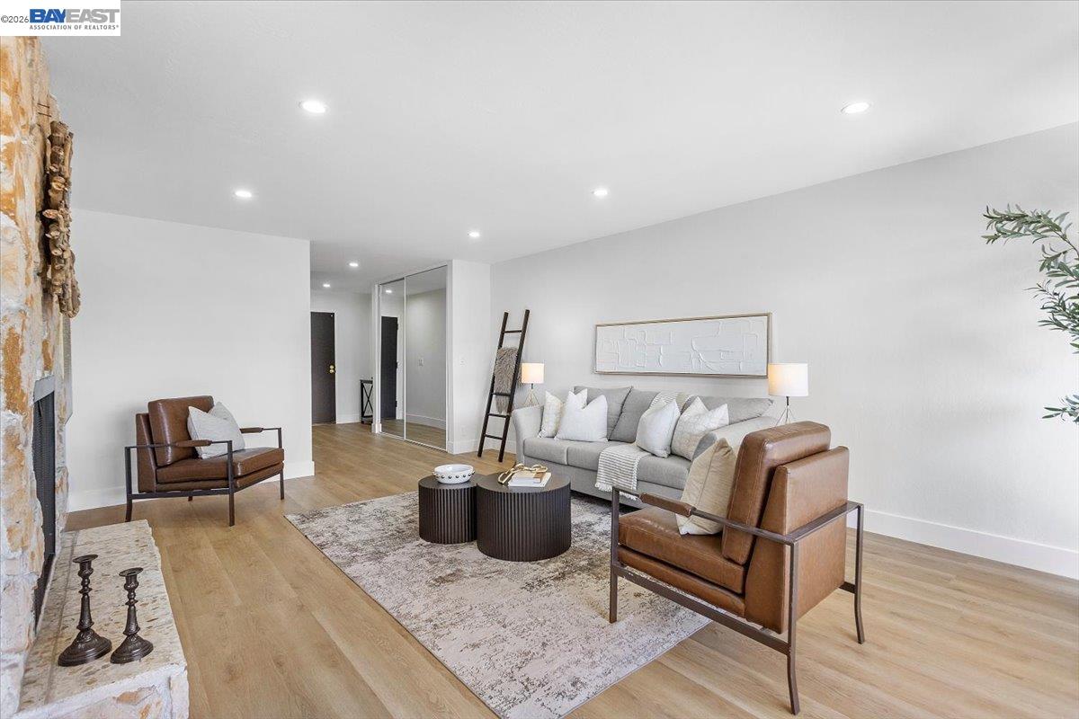 Photo #8: 41126107 Listing: Photo #8