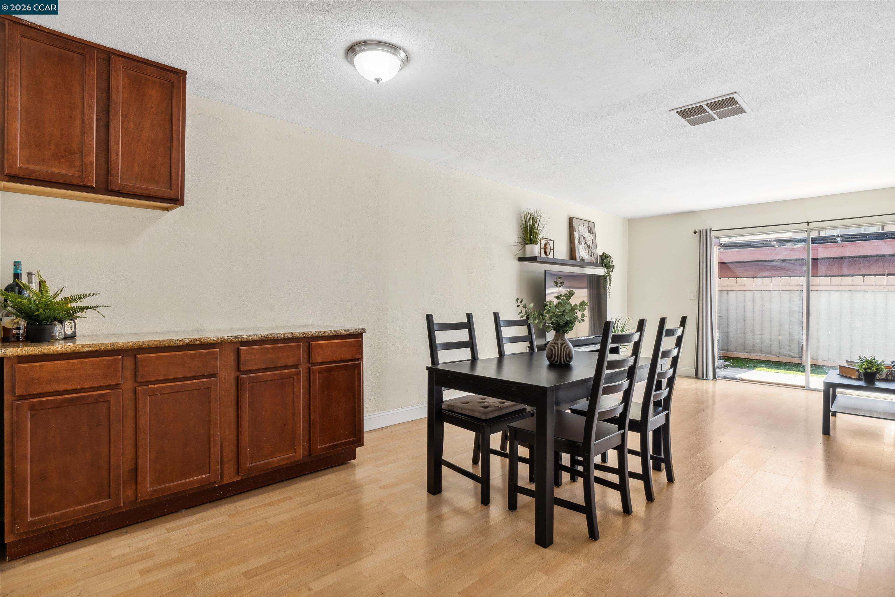 Photo #11: 41126108 Listing: Photo #11