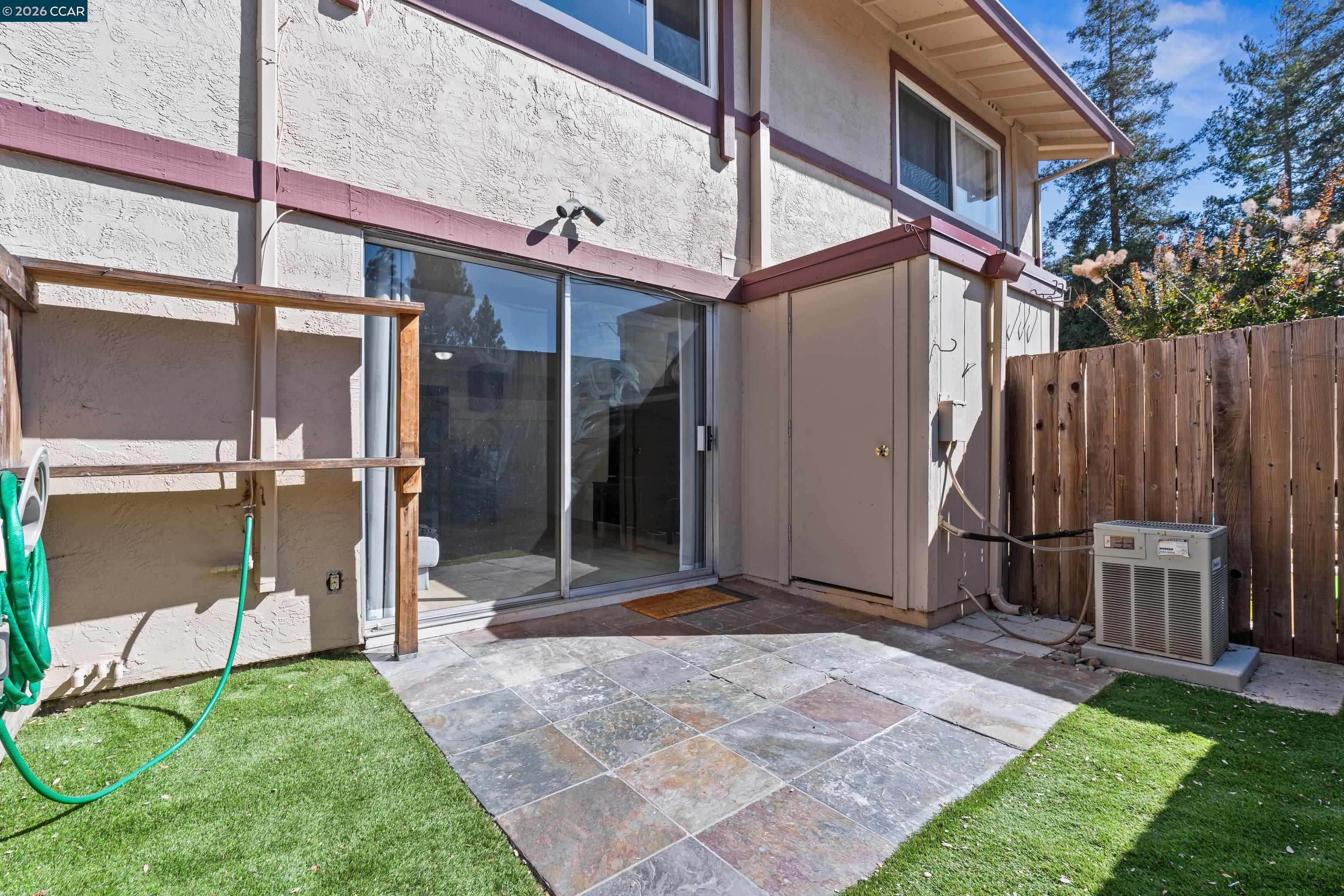 Detail Gallery Image 27 of 34 For 1535 Parkwood Pl, Concord,  CA 94521 - 2 Beds | 1/1 Baths