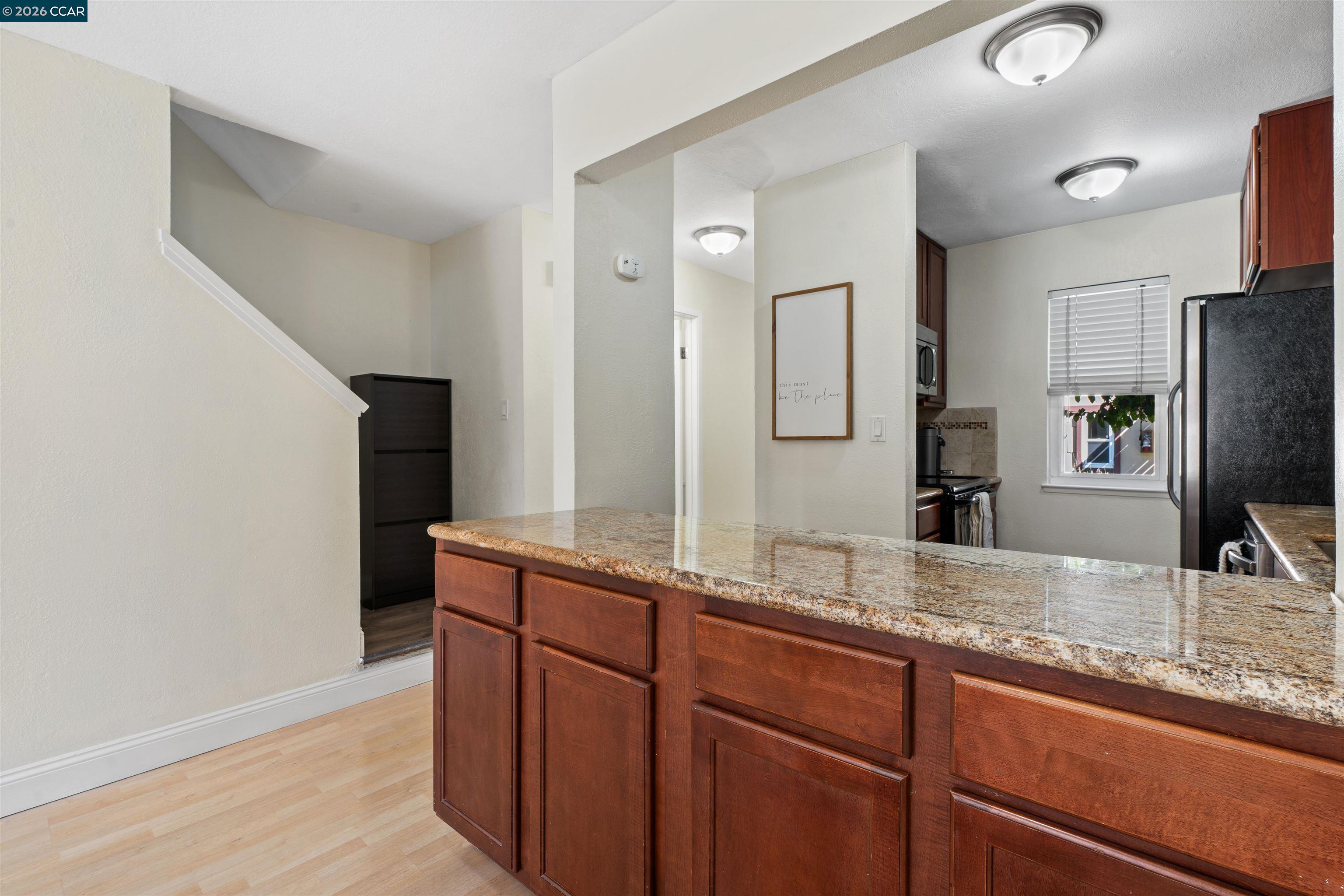 Detail Gallery Image 9 of 34 For 1535 Parkwood Pl, Concord,  CA 94521 - 2 Beds | 1/1 Baths