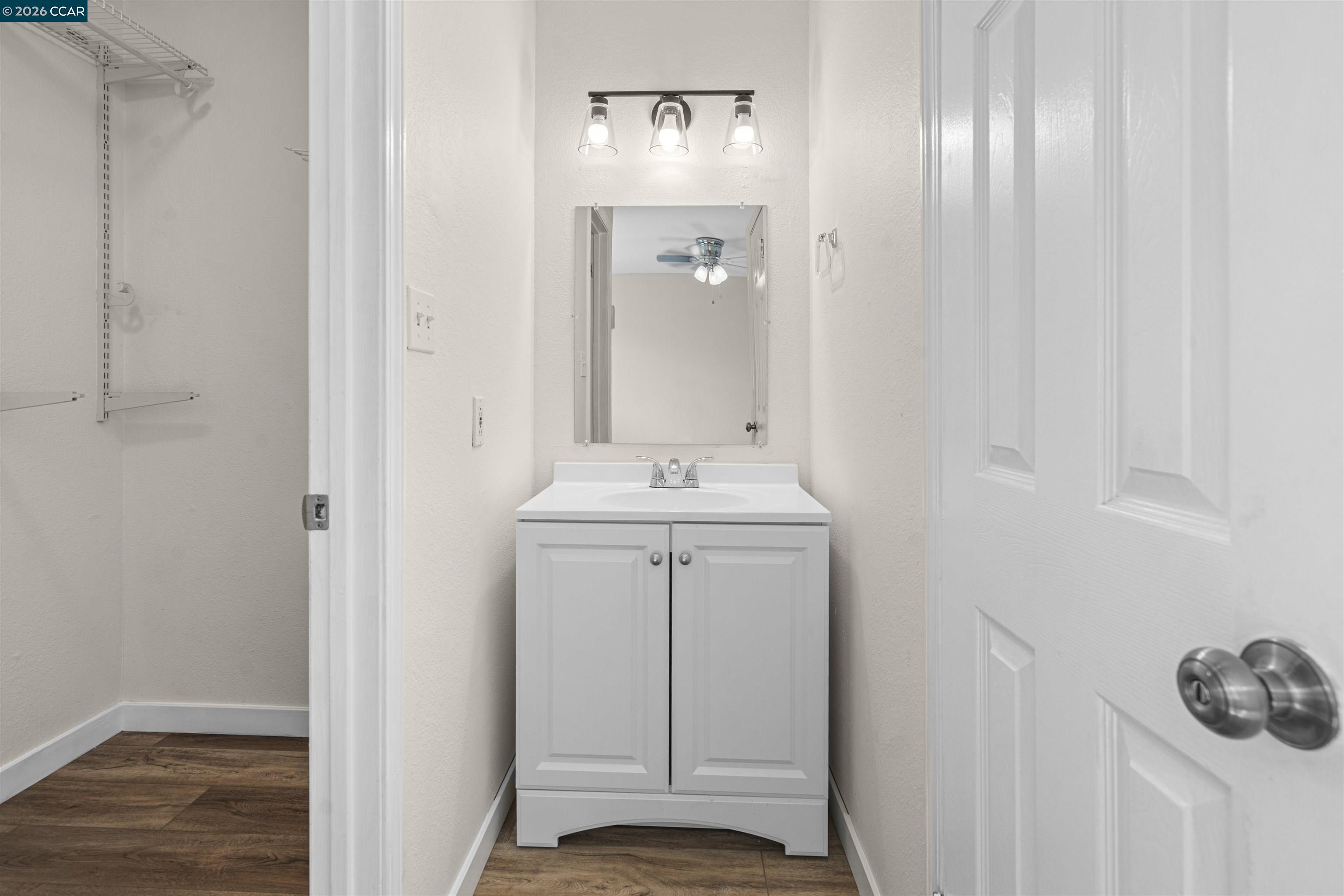 Detail Gallery Image 12 of 23 For 9156 Castlebar Way, Sacramento,  CA 95826 - 4 Beds | 2 Baths