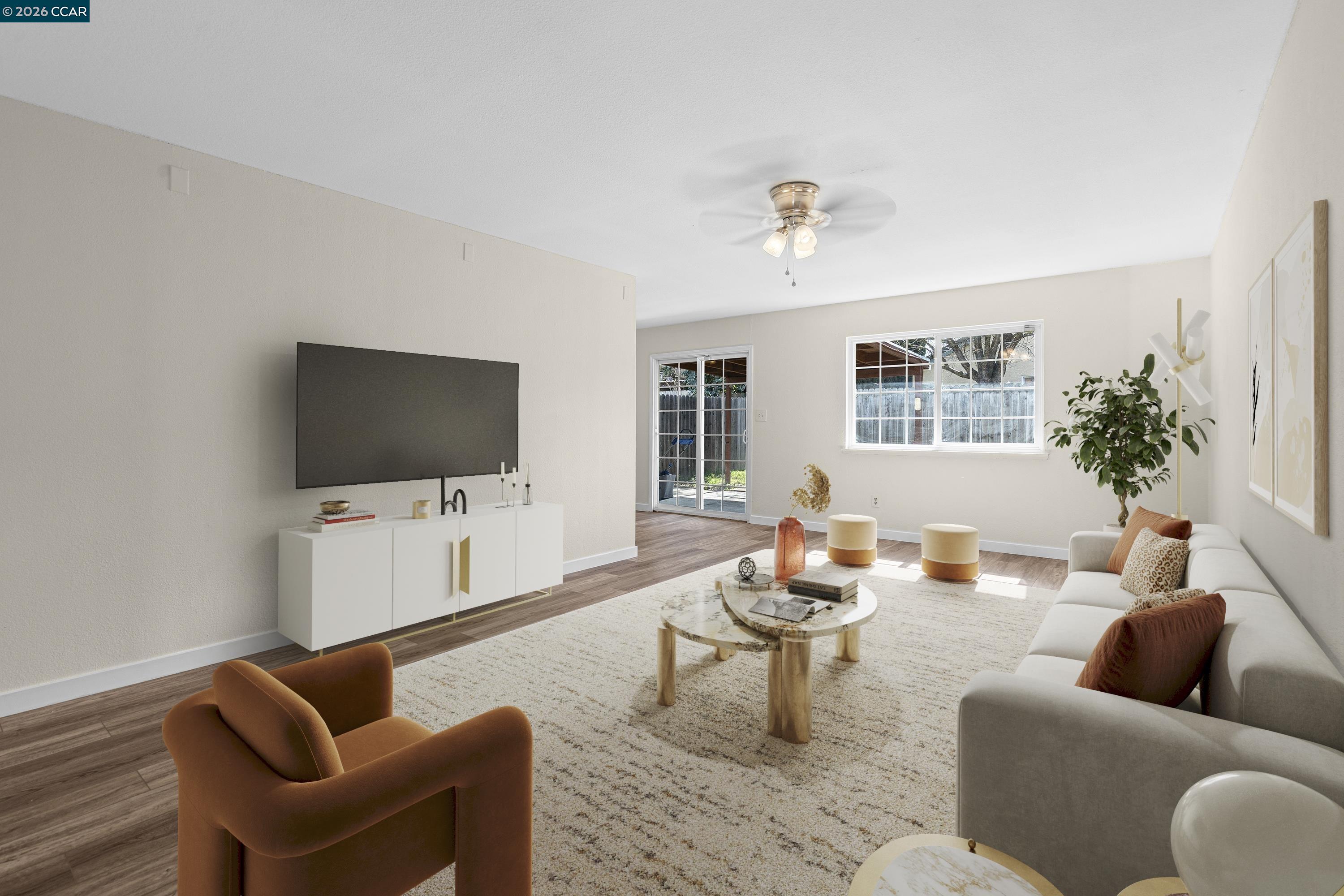 Detail Gallery Image 3 of 23 For 9156 Castlebar Way, Sacramento,  CA 95826 - 4 Beds | 2 Baths