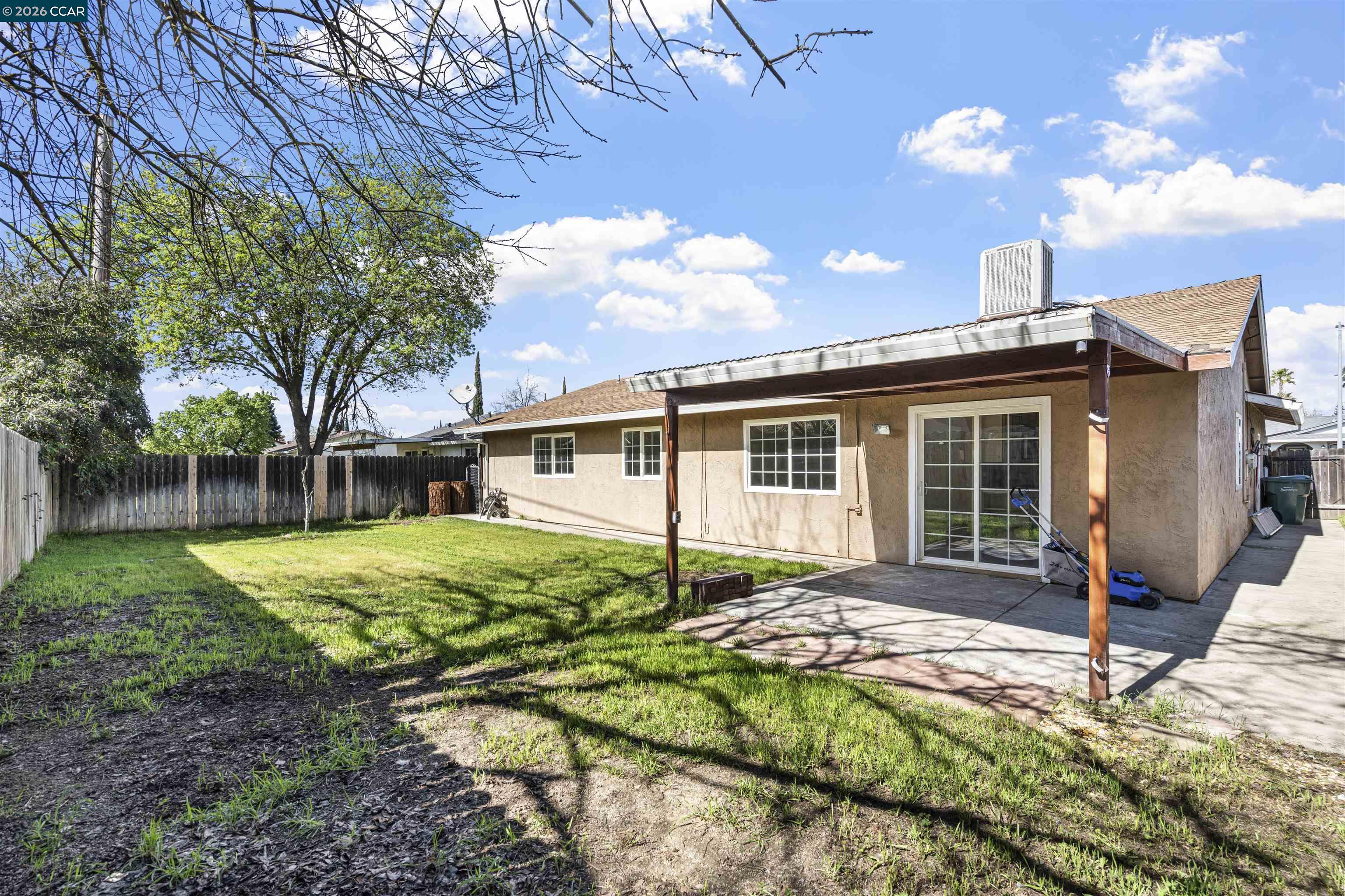 Detail Gallery Image 22 of 23 For 9156 Castlebar Way, Sacramento,  CA 95826 - 4 Beds | 2 Baths