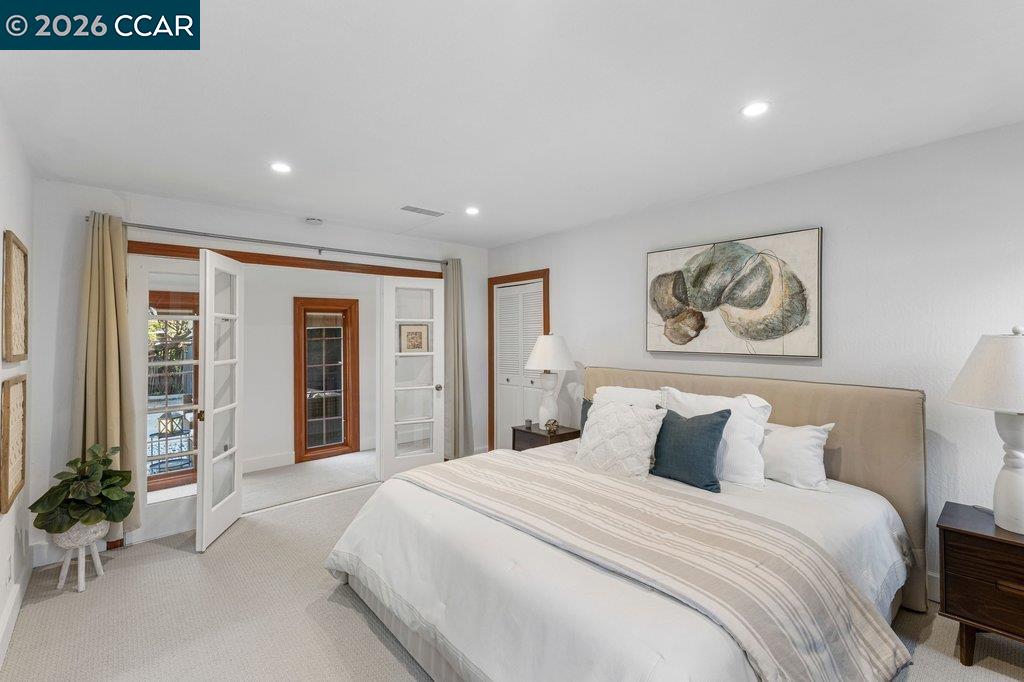Detail Gallery Image 13 of 35 For 1079 W Holly Dr, Walnut Creek,  CA 94598 - 3 Beds | 2/1 Baths