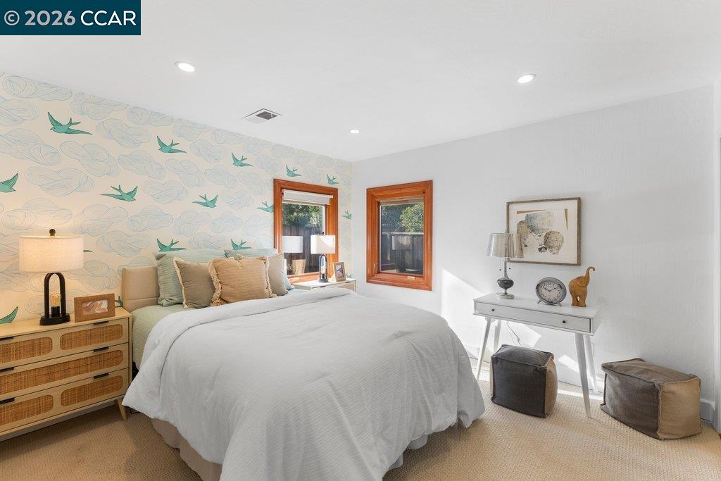 Detail Gallery Image 18 of 35 For 1079 W Holly Dr, Walnut Creek,  CA 94598 - 3 Beds | 2/1 Baths