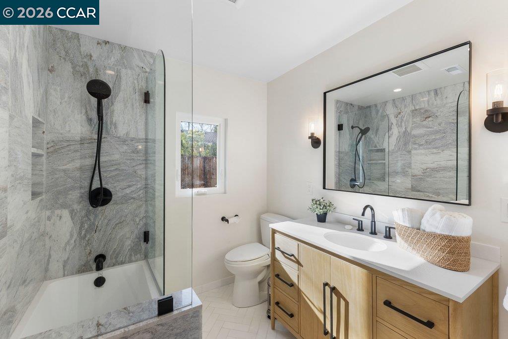 Detail Gallery Image 19 of 35 For 1079 W Holly Dr, Walnut Creek,  CA 94598 - 3 Beds | 2/1 Baths