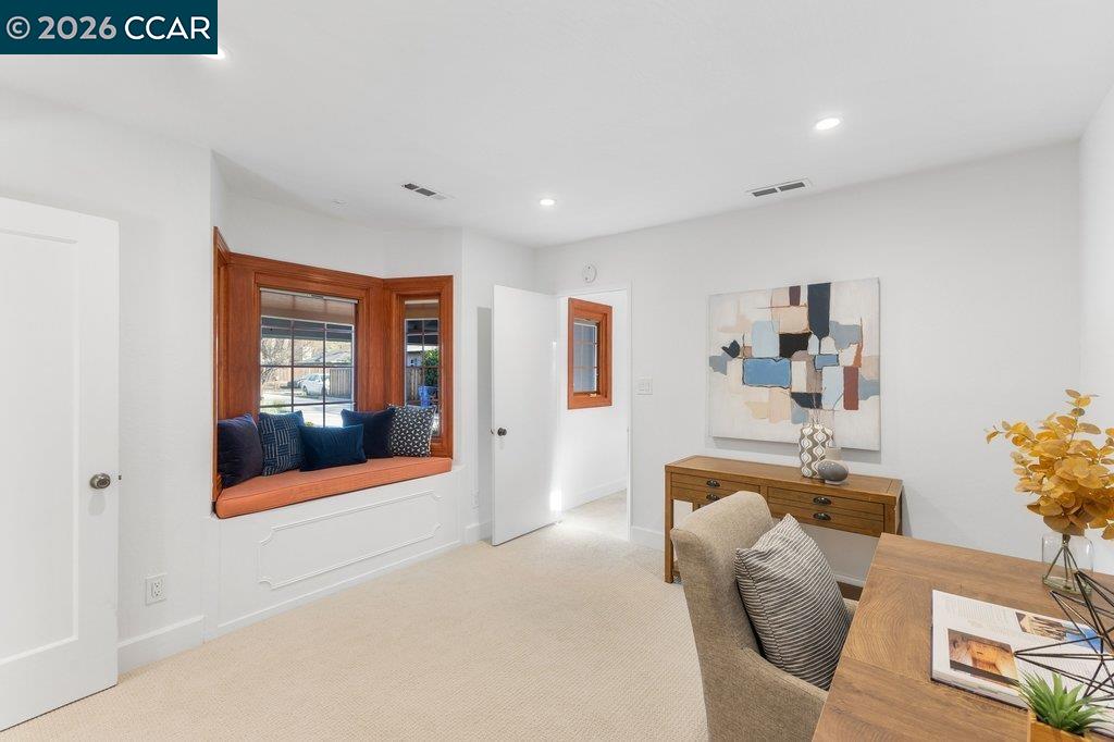 Detail Gallery Image 20 of 35 For 1079 W Holly Dr, Walnut Creek,  CA 94598 - 3 Beds | 2/1 Baths