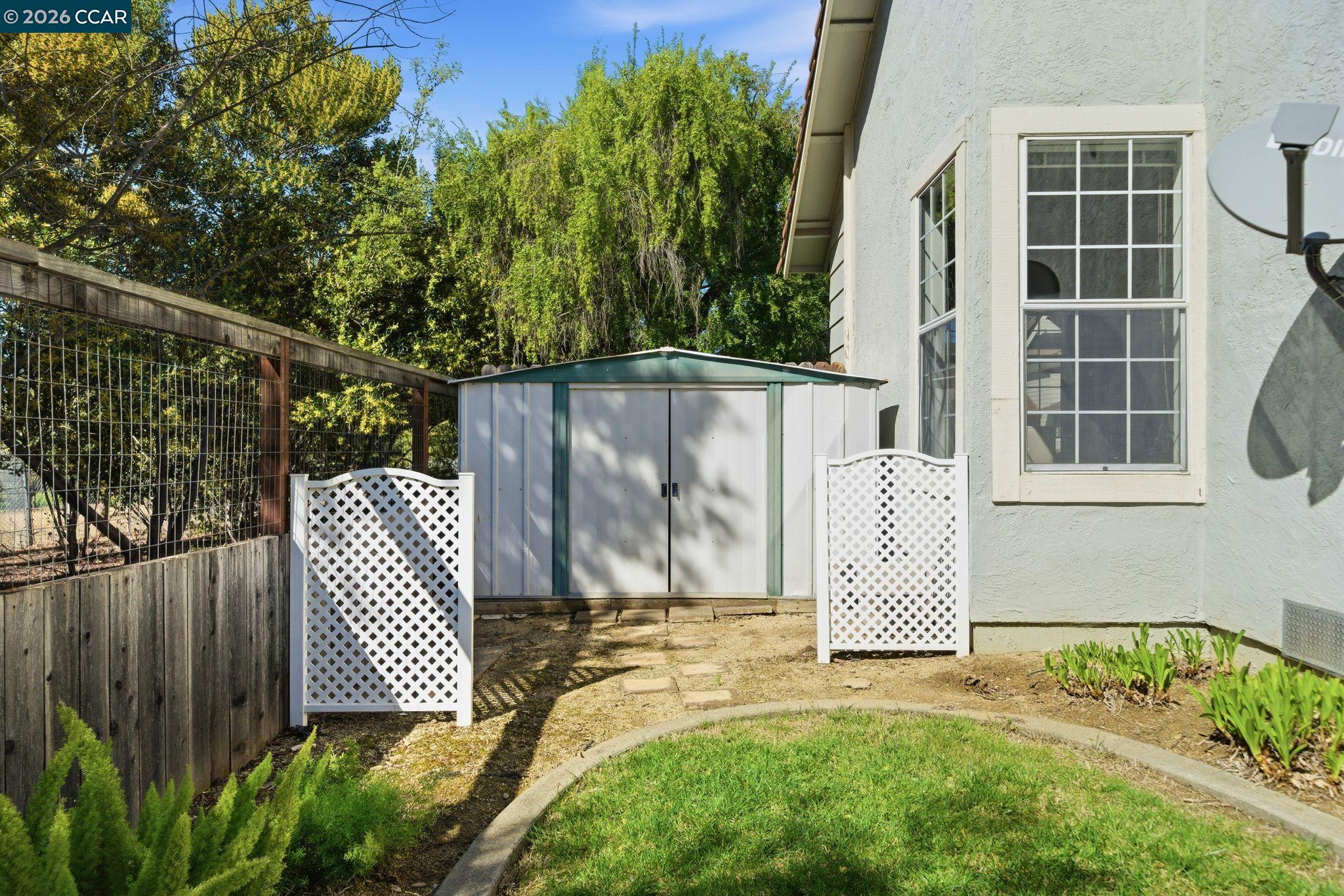 Detail Gallery Image 48 of 60 For 2400 Merion Ct, Fairfield,  CA 94534 - 4 Beds | 2/1 Baths