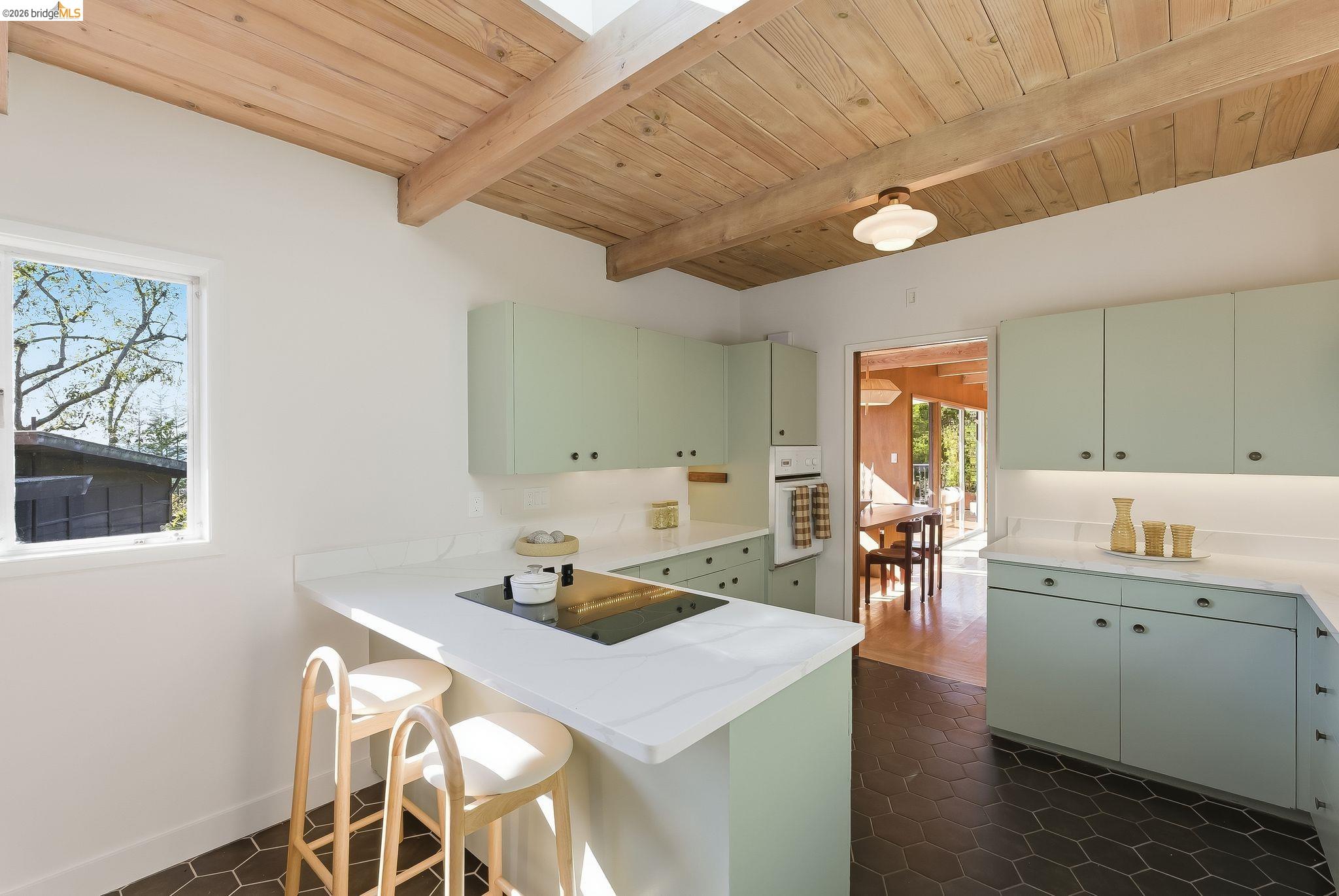 Detail Gallery Image 28 of 59 For 21 Norwood Avenue, Kensington,  CA 94707 - 3 Beds | 1/1 Baths