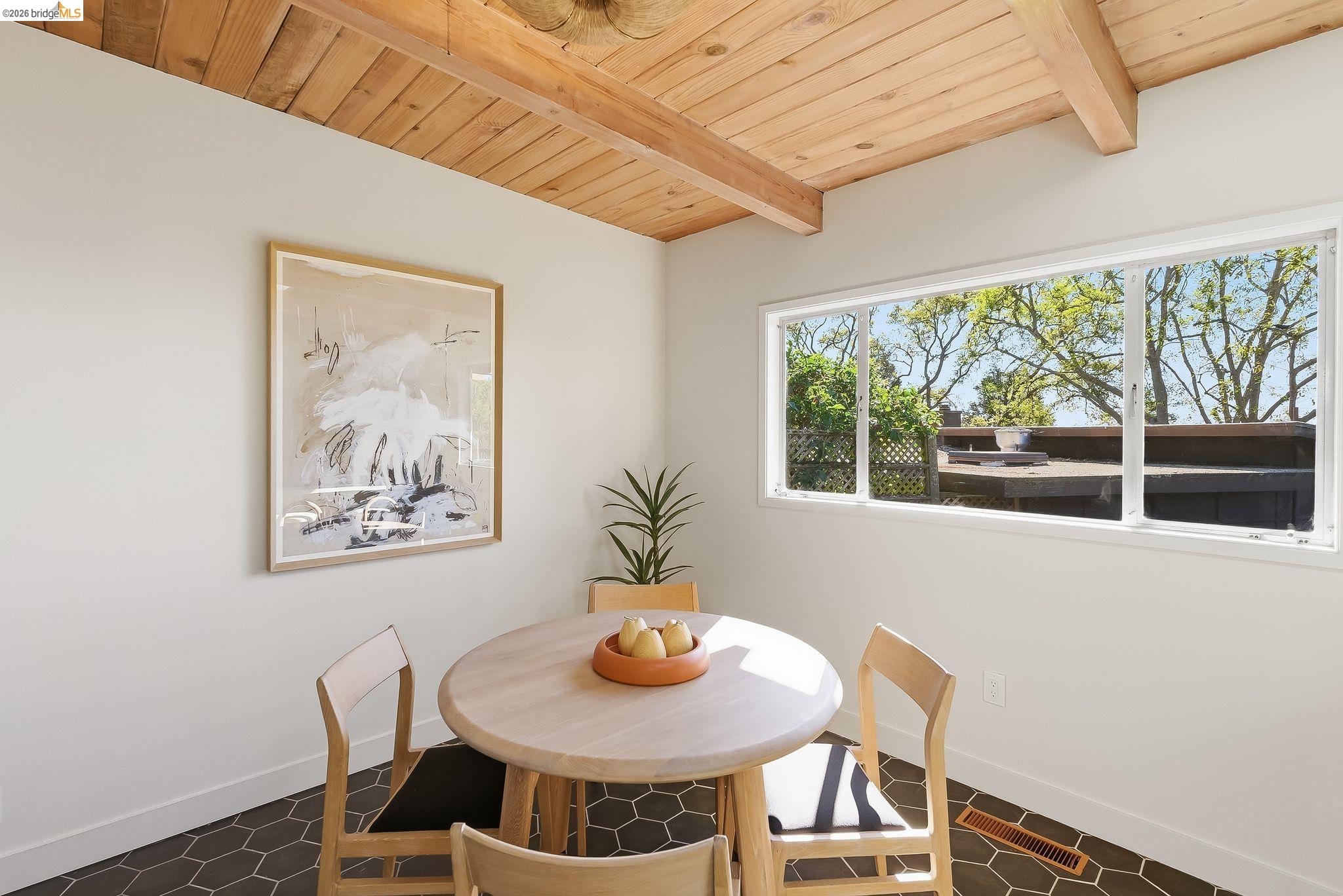 Detail Gallery Image 29 of 59 For 21 Norwood Avenue, Kensington,  CA 94707 - 3 Beds | 1/1 Baths