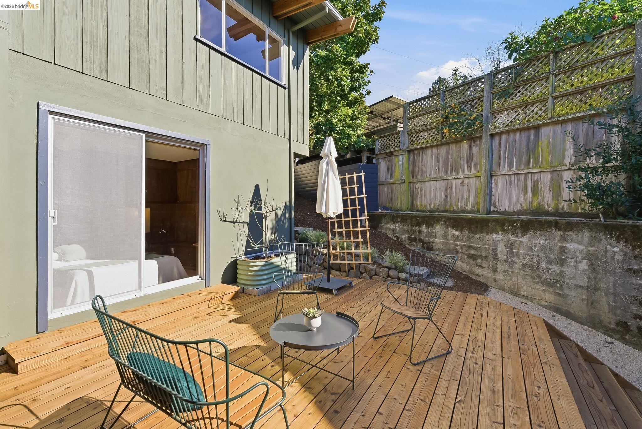 Detail Gallery Image 45 of 59 For 21 Norwood Avenue, Kensington,  CA 94707 - 3 Beds | 1/1 Baths