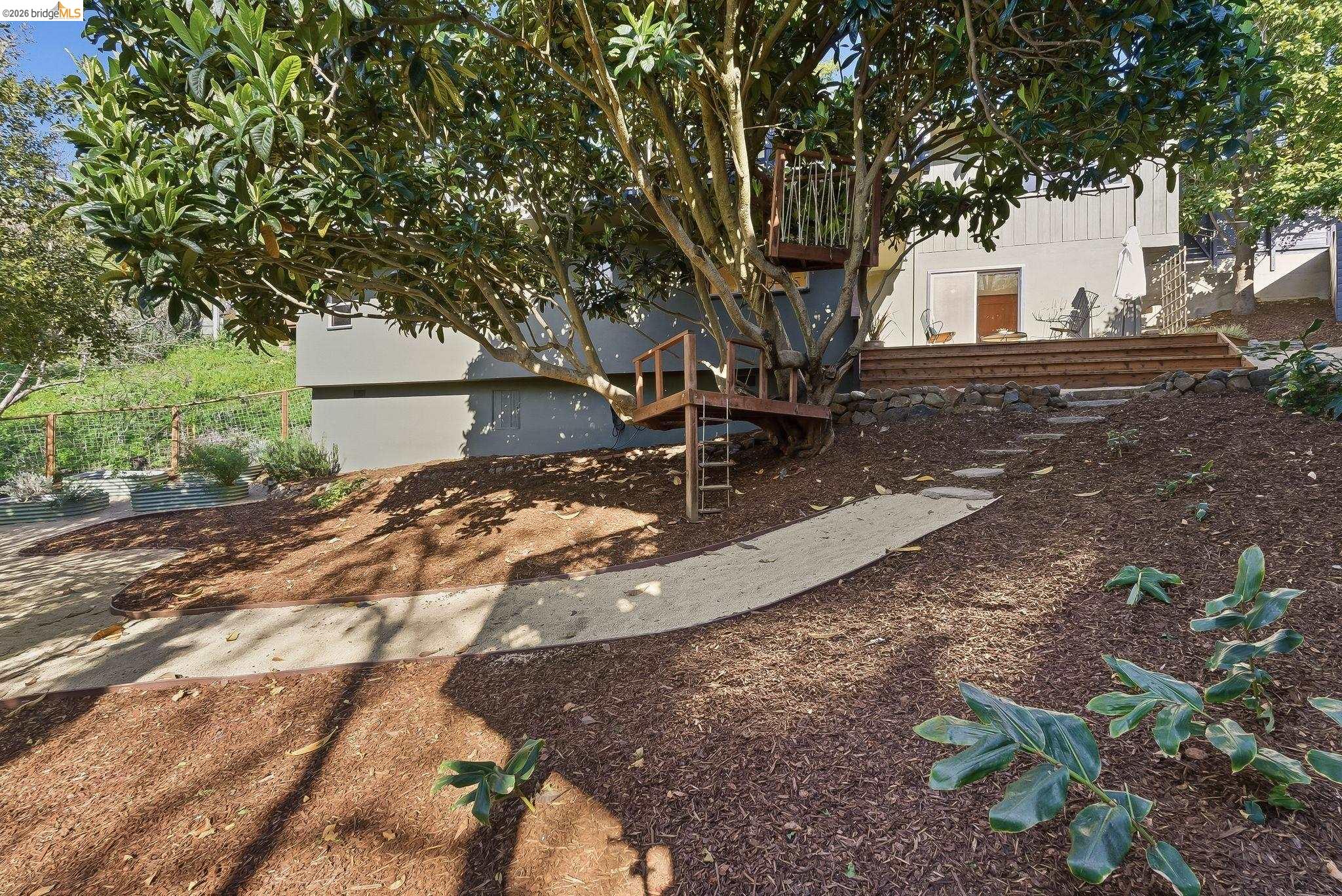 Detail Gallery Image 47 of 59 For 21 Norwood Avenue, Kensington,  CA 94707 - 3 Beds | 1/1 Baths