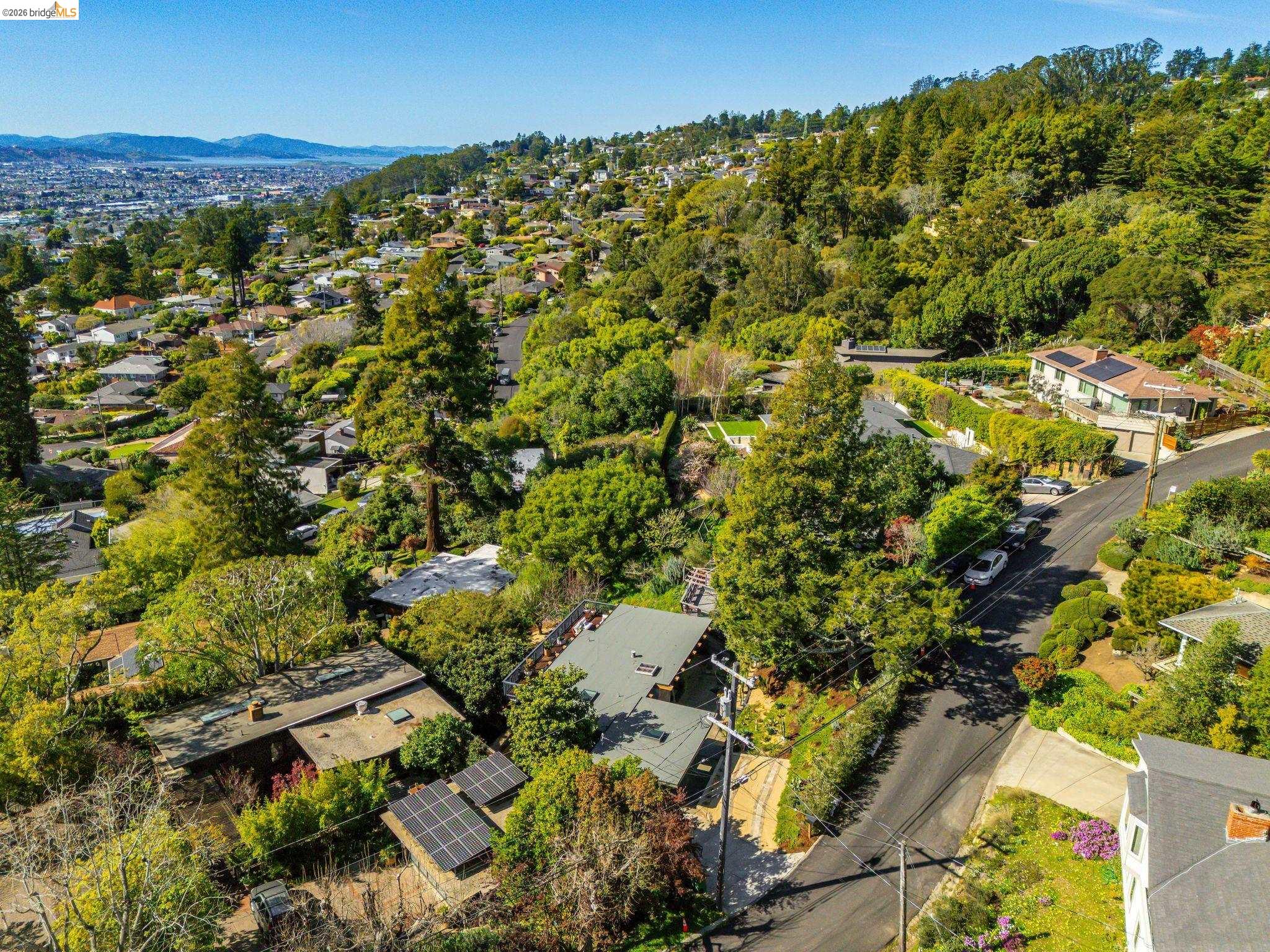 Detail Gallery Image 55 of 59 For 21 Norwood Avenue, Kensington,  CA 94707 - 3 Beds | 1/1 Baths