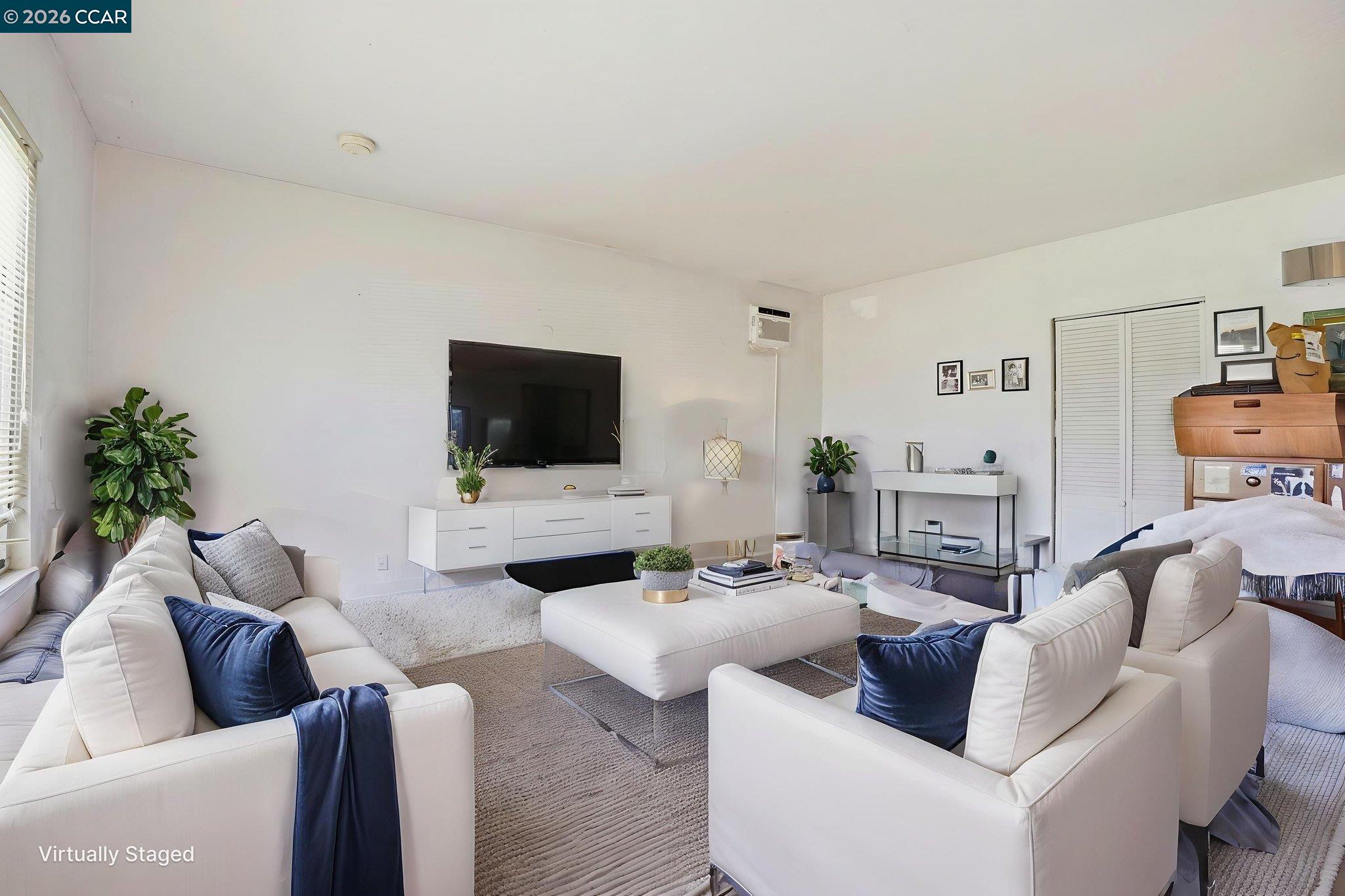 Detail Gallery Image 14 of 46 For 1990 Sunshine Dr, Concord,  CA 94520 - 4 Beds | 2 Baths