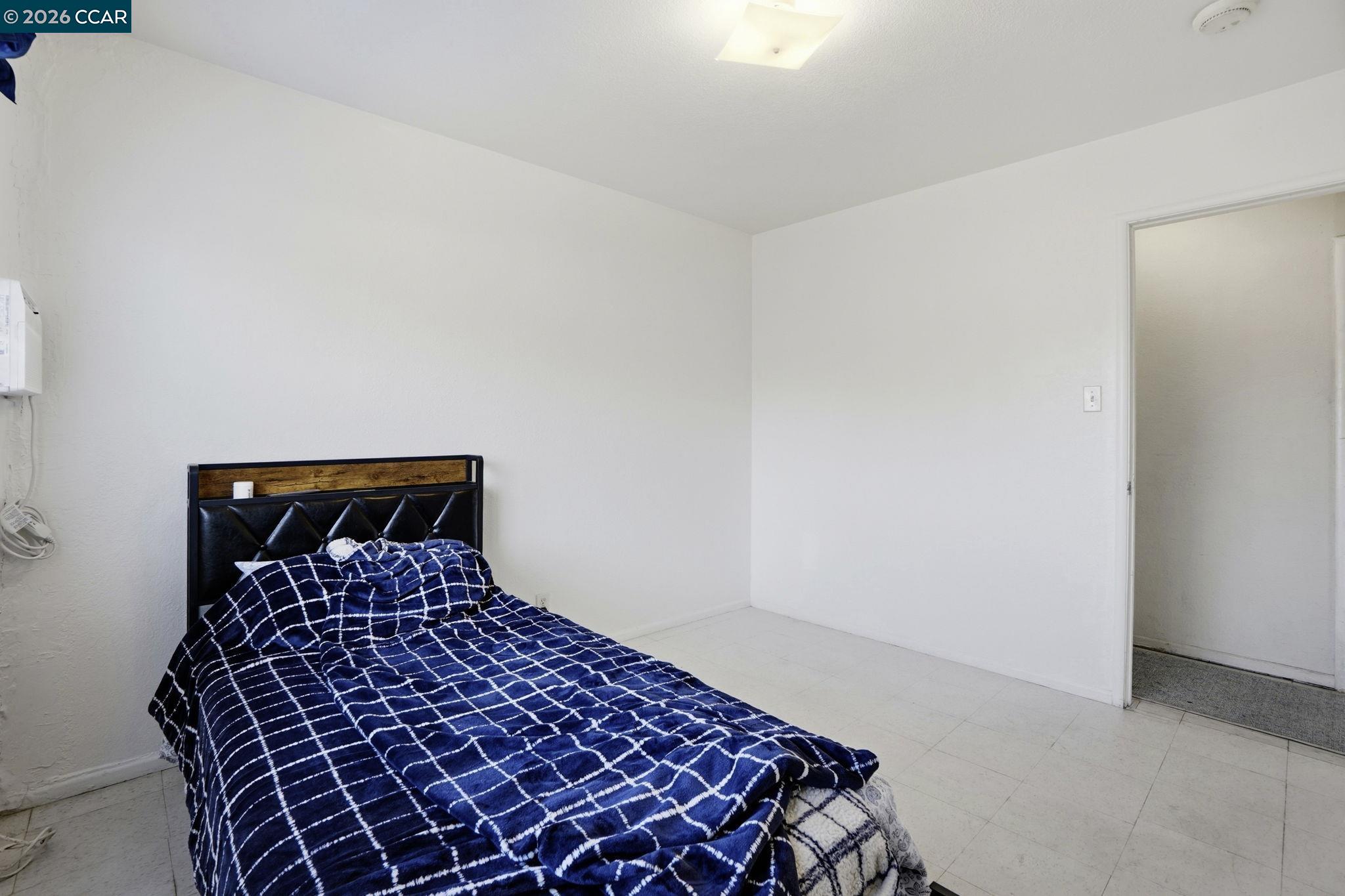 Detail Gallery Image 28 of 46 For 1990 Sunshine Dr, Concord,  CA 94520 - 4 Beds | 2 Baths