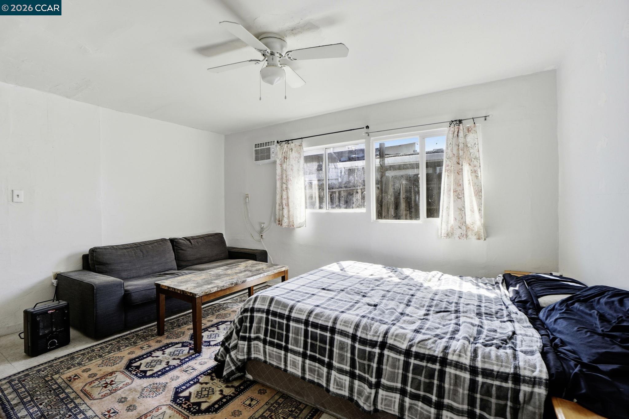 Detail Gallery Image 29 of 46 For 1990 Sunshine Dr, Concord,  CA 94520 - 4 Beds | 2 Baths