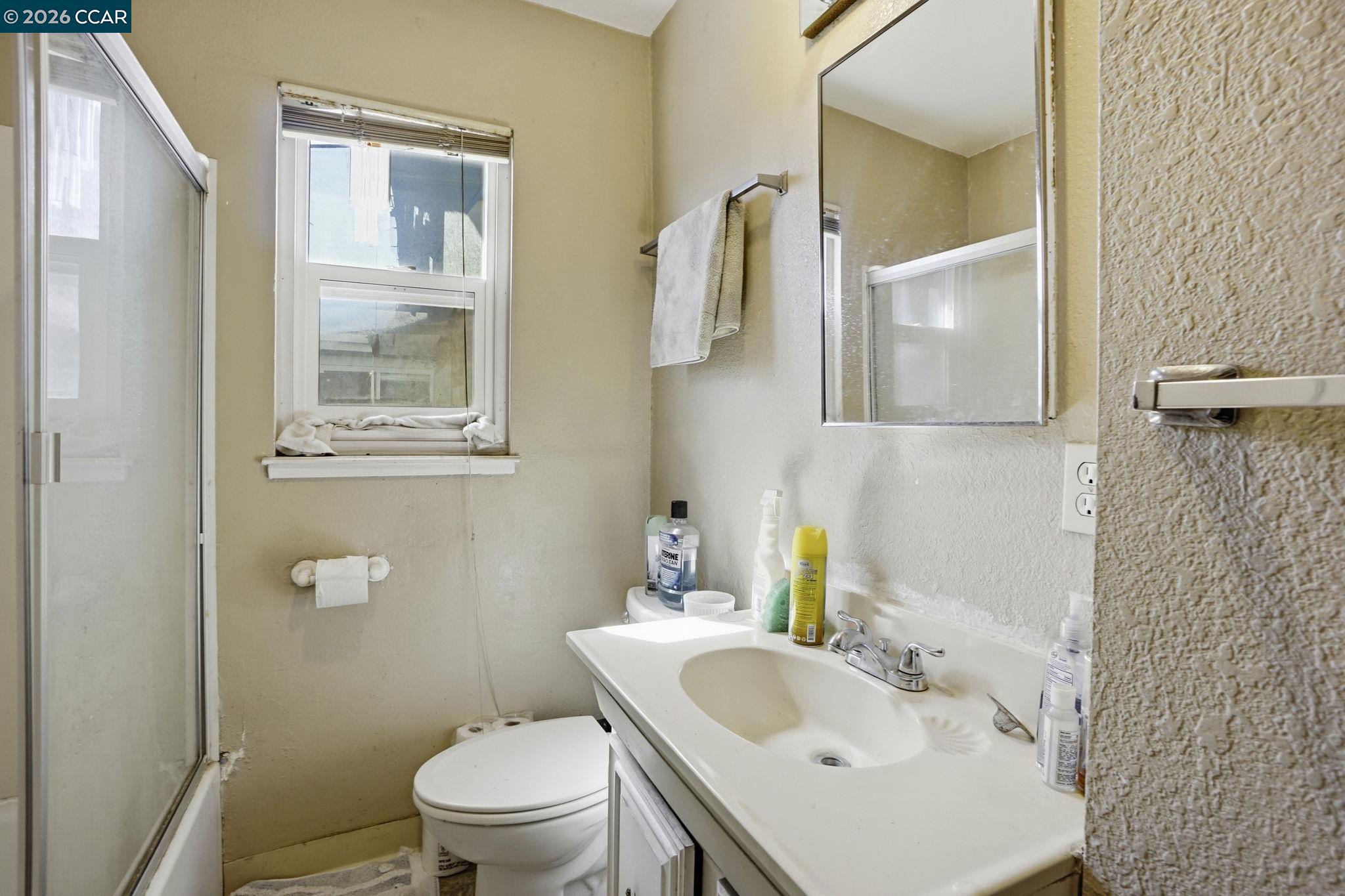 Detail Gallery Image 32 of 46 For 1990 Sunshine Dr, Concord,  CA 94520 - 4 Beds | 2 Baths