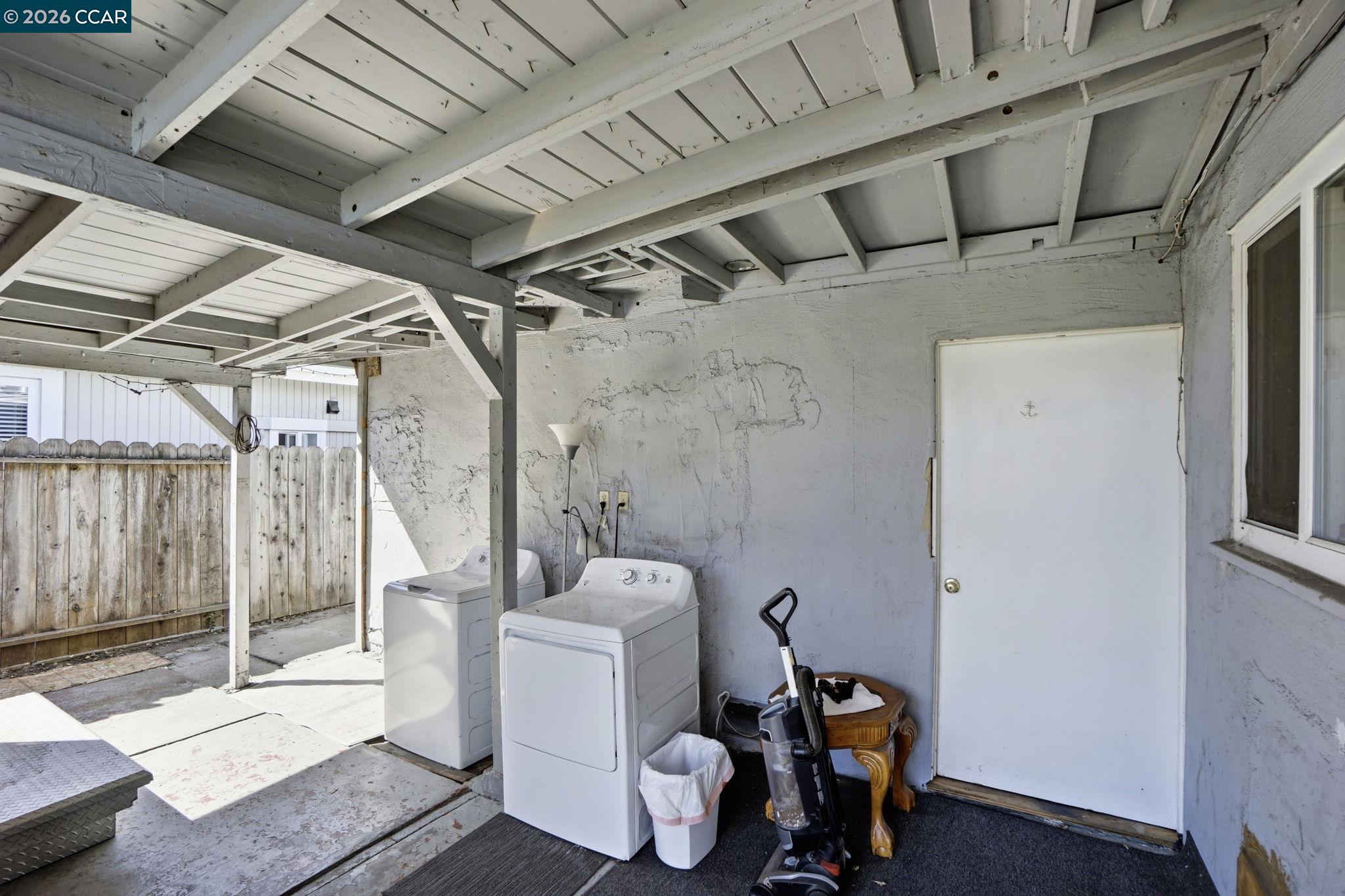 Detail Gallery Image 38 of 46 For 1990 Sunshine Dr, Concord,  CA 94520 - 4 Beds | 2 Baths