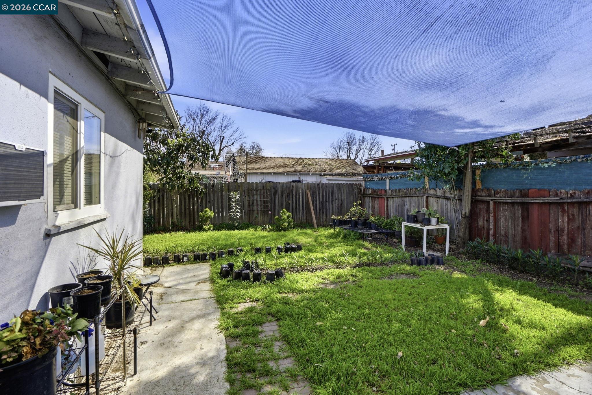 Detail Gallery Image 39 of 46 For 1990 Sunshine Dr, Concord,  CA 94520 - 4 Beds | 2 Baths