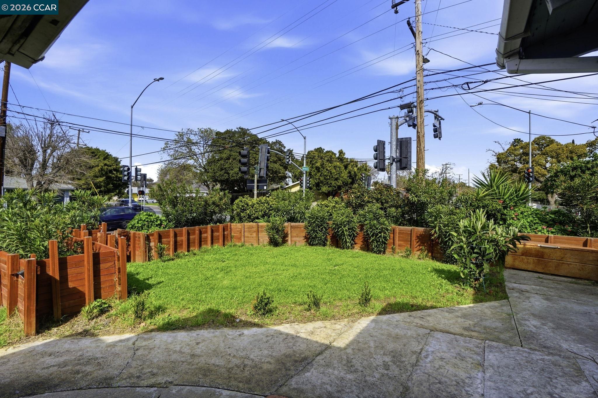 Detail Gallery Image 8 of 46 For 1990 Sunshine Dr, Concord,  CA 94520 - 4 Beds | 2 Baths