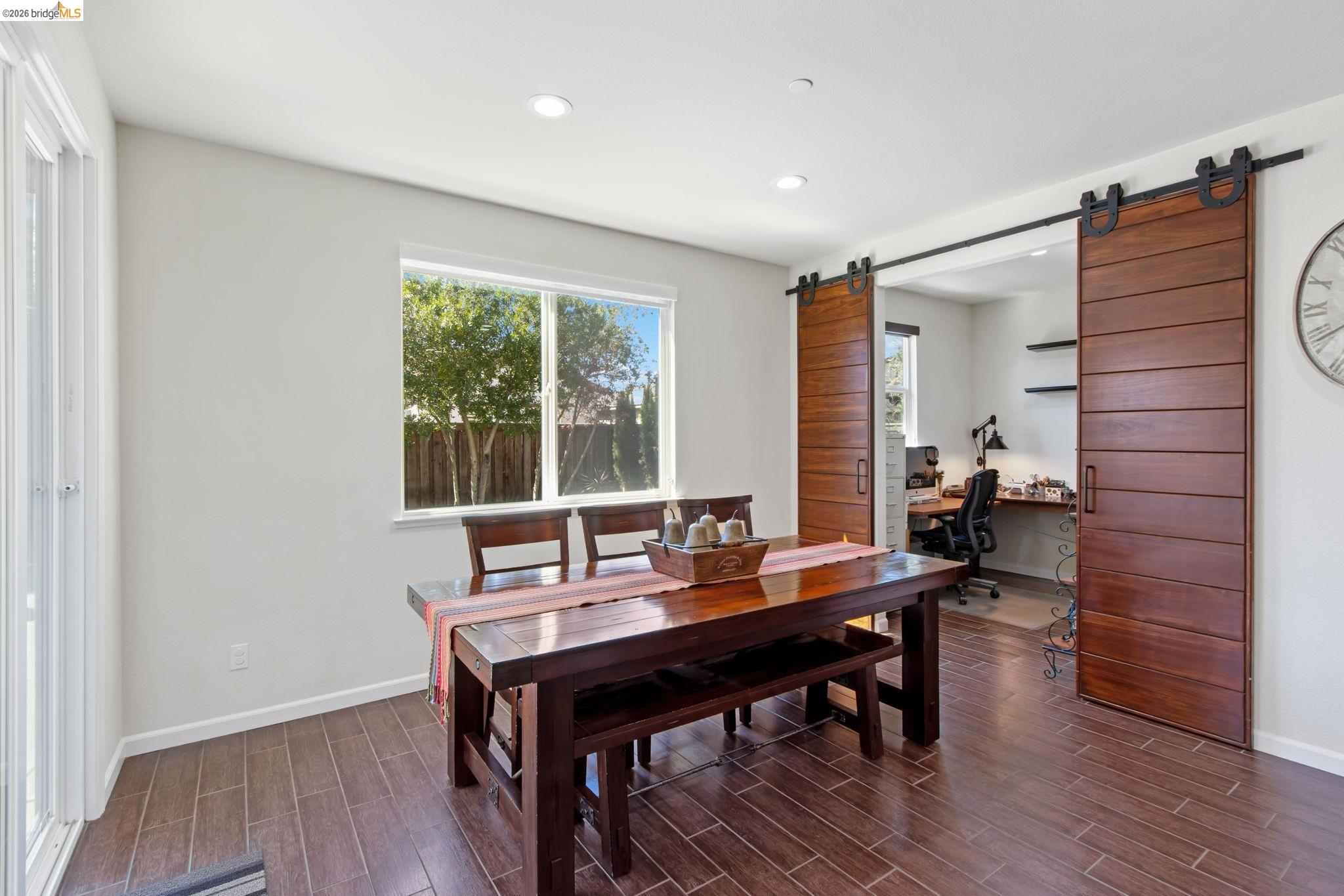 Detail Gallery Image 18 of 52 For 2469 Talaria Dr, Oakley,  CA 94561 - 5 Beds | 4 Baths