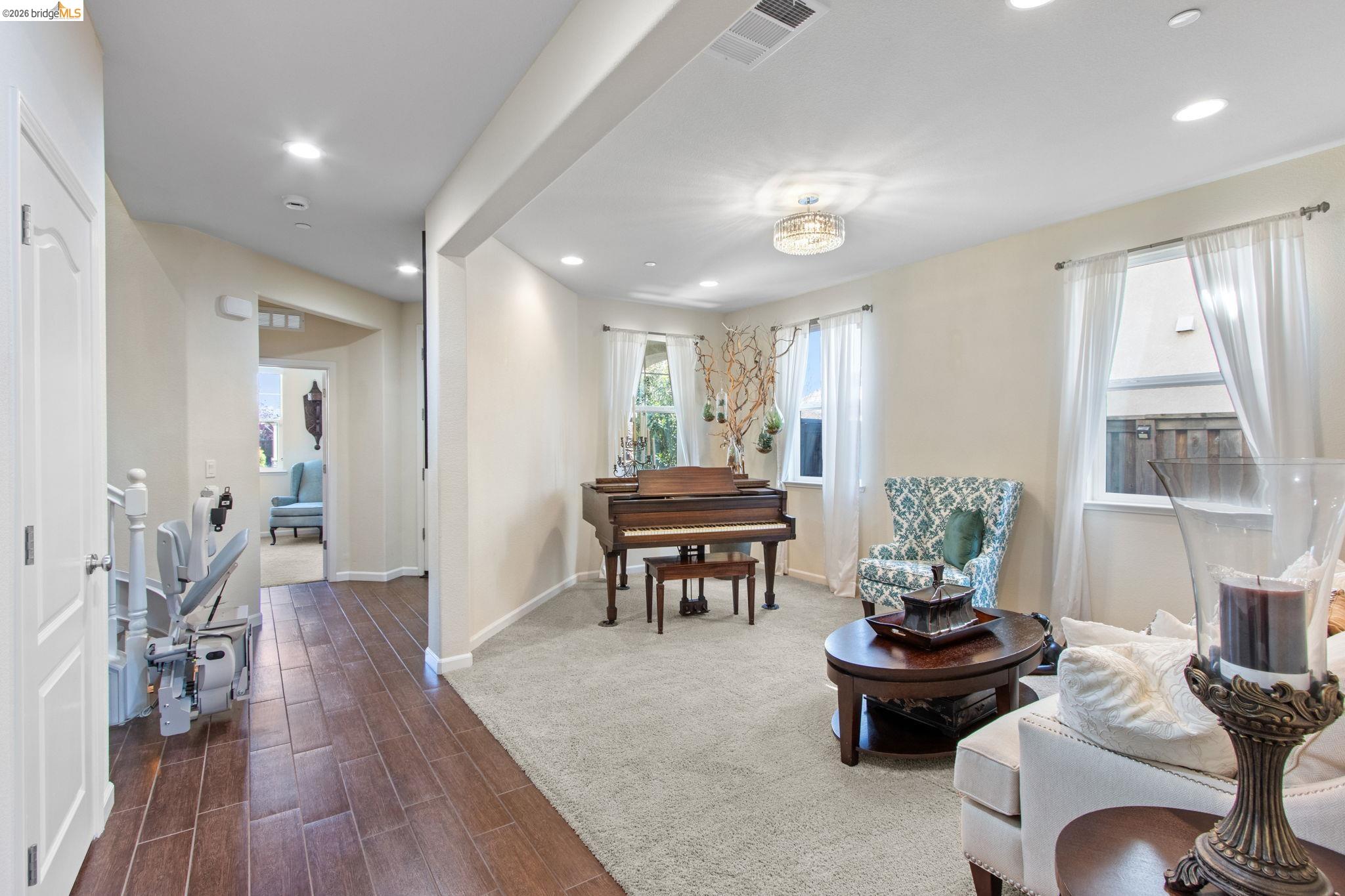 Detail Gallery Image 8 of 52 For 2469 Talaria Dr, Oakley,  CA 94561 - 5 Beds | 4 Baths