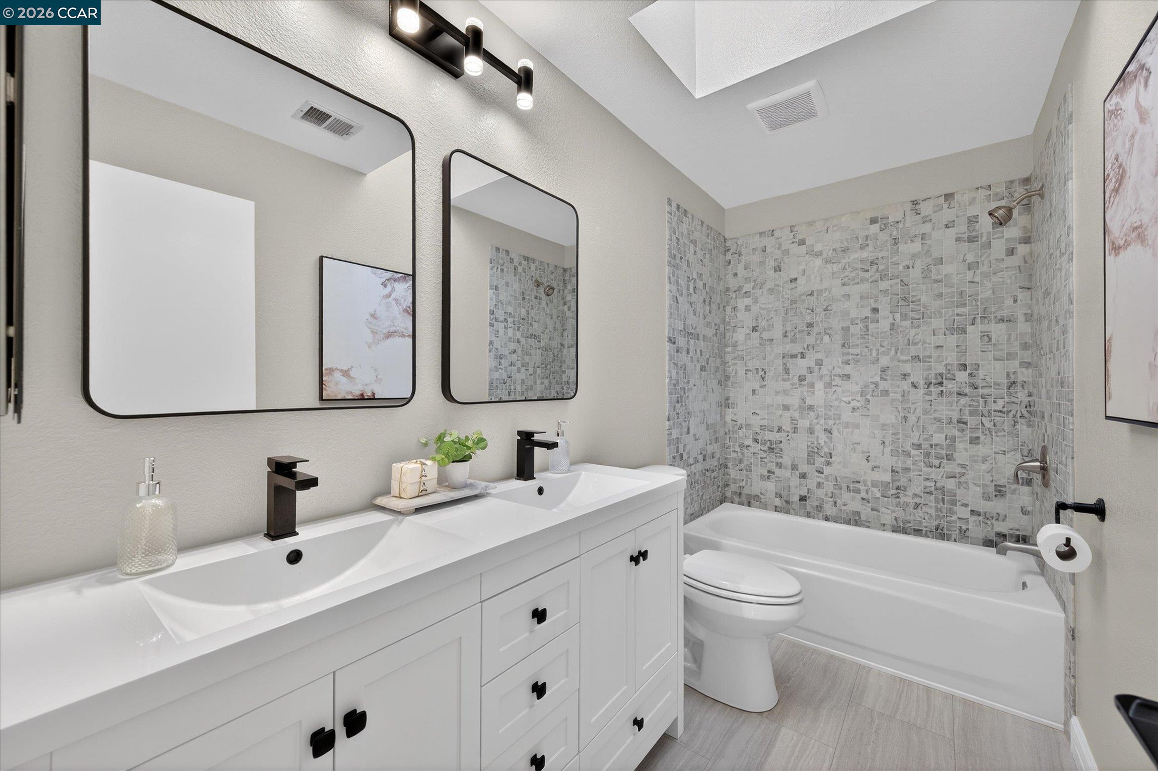 Photo #22: 41126119 Listing: Photo #22