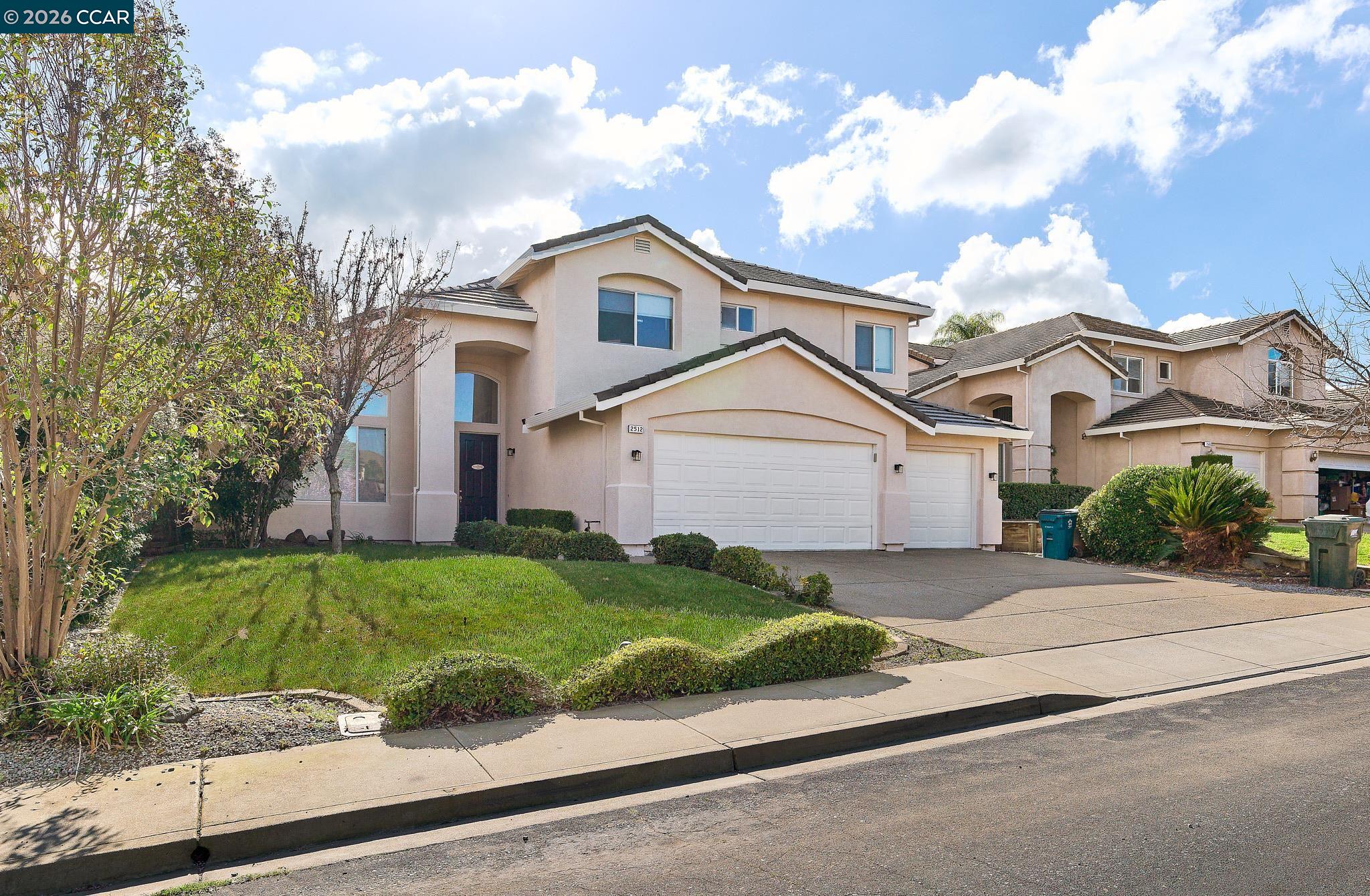 Detail Gallery Image 2 of 39 For 2512 Forty Niner Way, Antioch,  CA 94531 - 5 Beds | 3 Baths