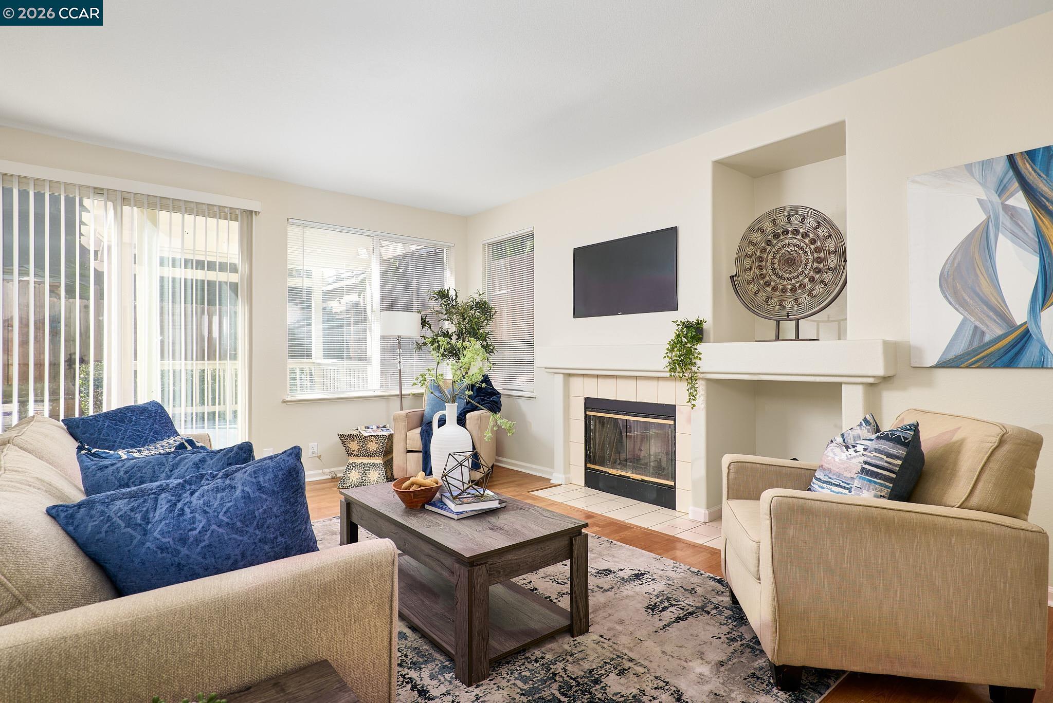 Detail Gallery Image 16 of 39 For 2512 Forty Niner Way, Antioch,  CA 94531 - 5 Beds | 3 Baths