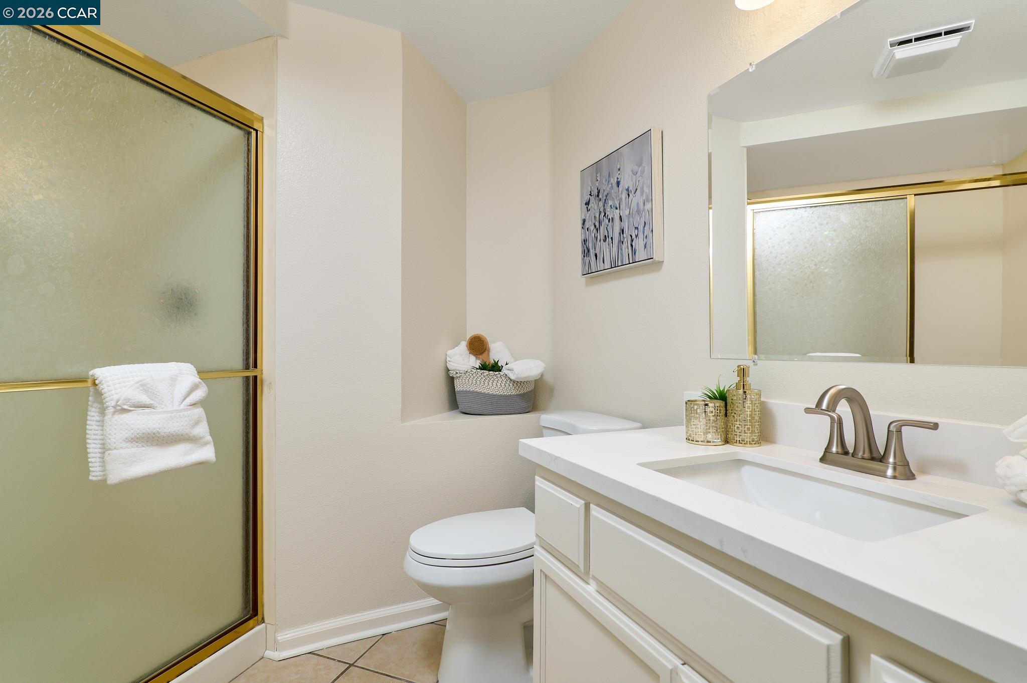 Detail Gallery Image 26 of 39 For 2512 Forty Niner Way, Antioch,  CA 94531 - 5 Beds | 3 Baths