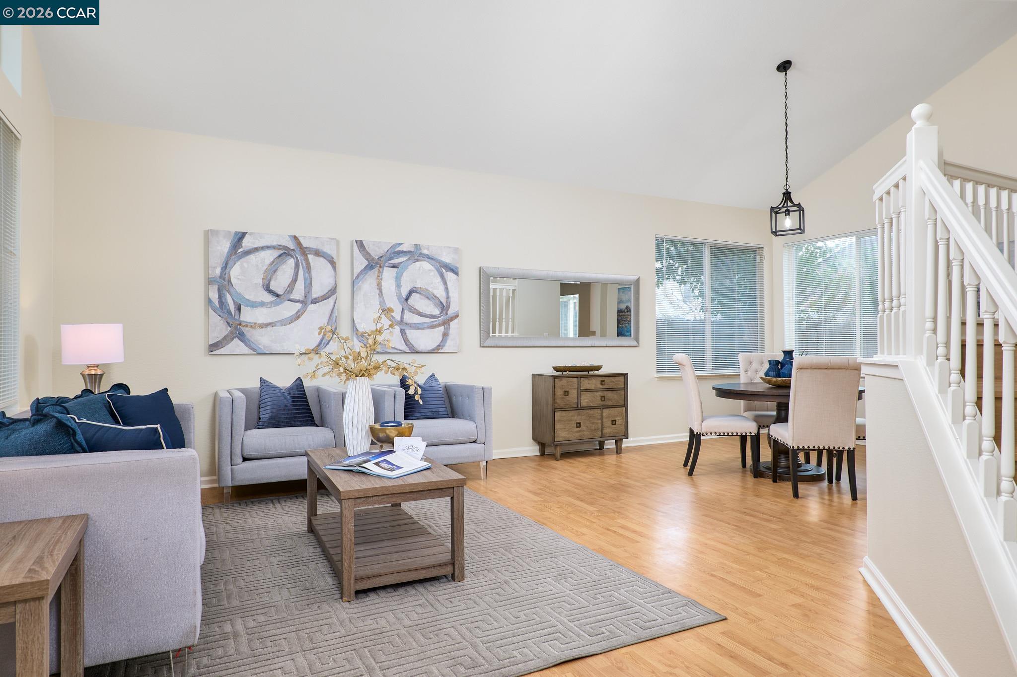 Detail Gallery Image 4 of 39 For 2512 Forty Niner Way, Antioch,  CA 94531 - 5 Beds | 3 Baths