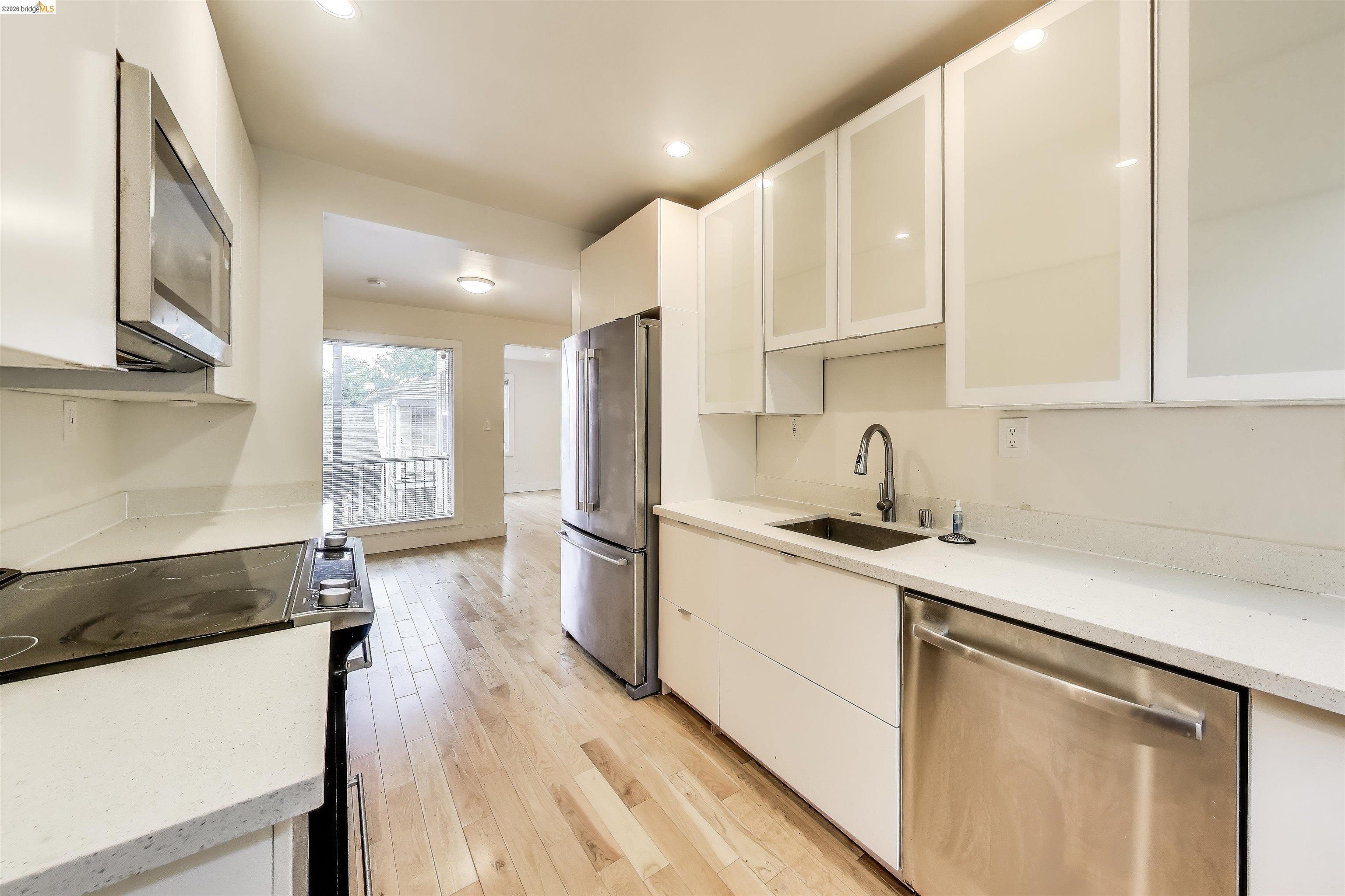 Detail Gallery Image 5 of 13 For 350 Lafayette Ave, San Leandro,  CA 94577 - – Beds | – Baths