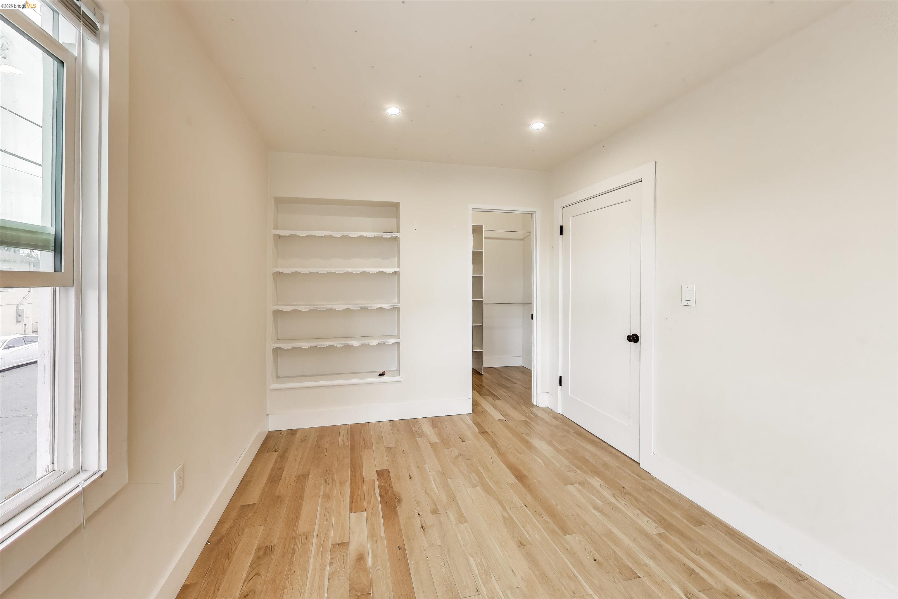 Detail Gallery Image 8 of 13 For 350 Lafayette Ave, San Leandro,  CA 94577 - – Beds | – Baths