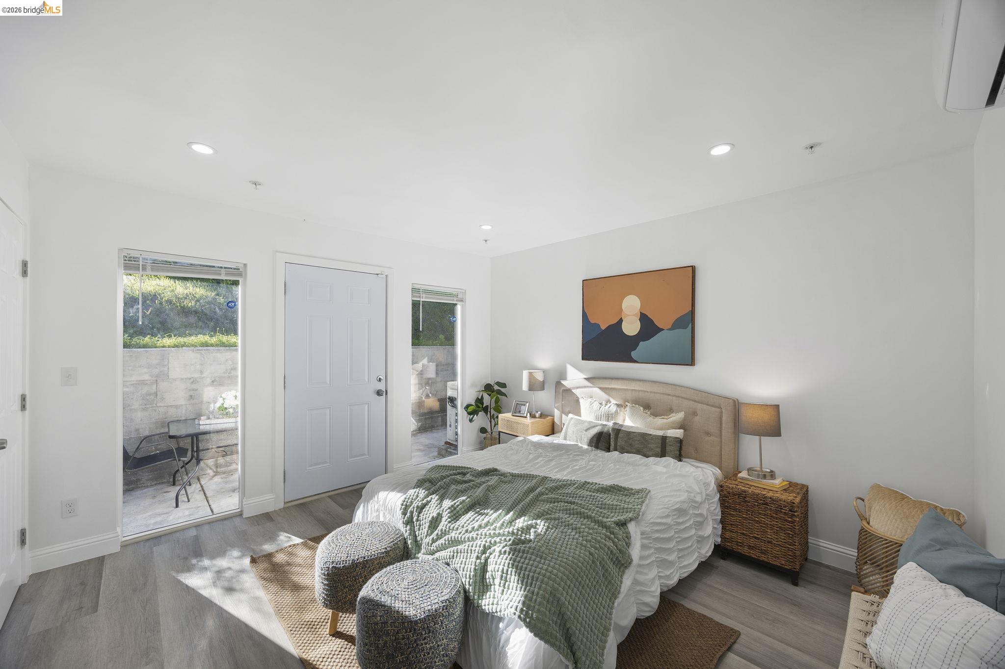 Detail Gallery Image 18 of 50 For 4737 Redding St, Oakland,  CA 94619 - 5 Beds | 6/1 Baths